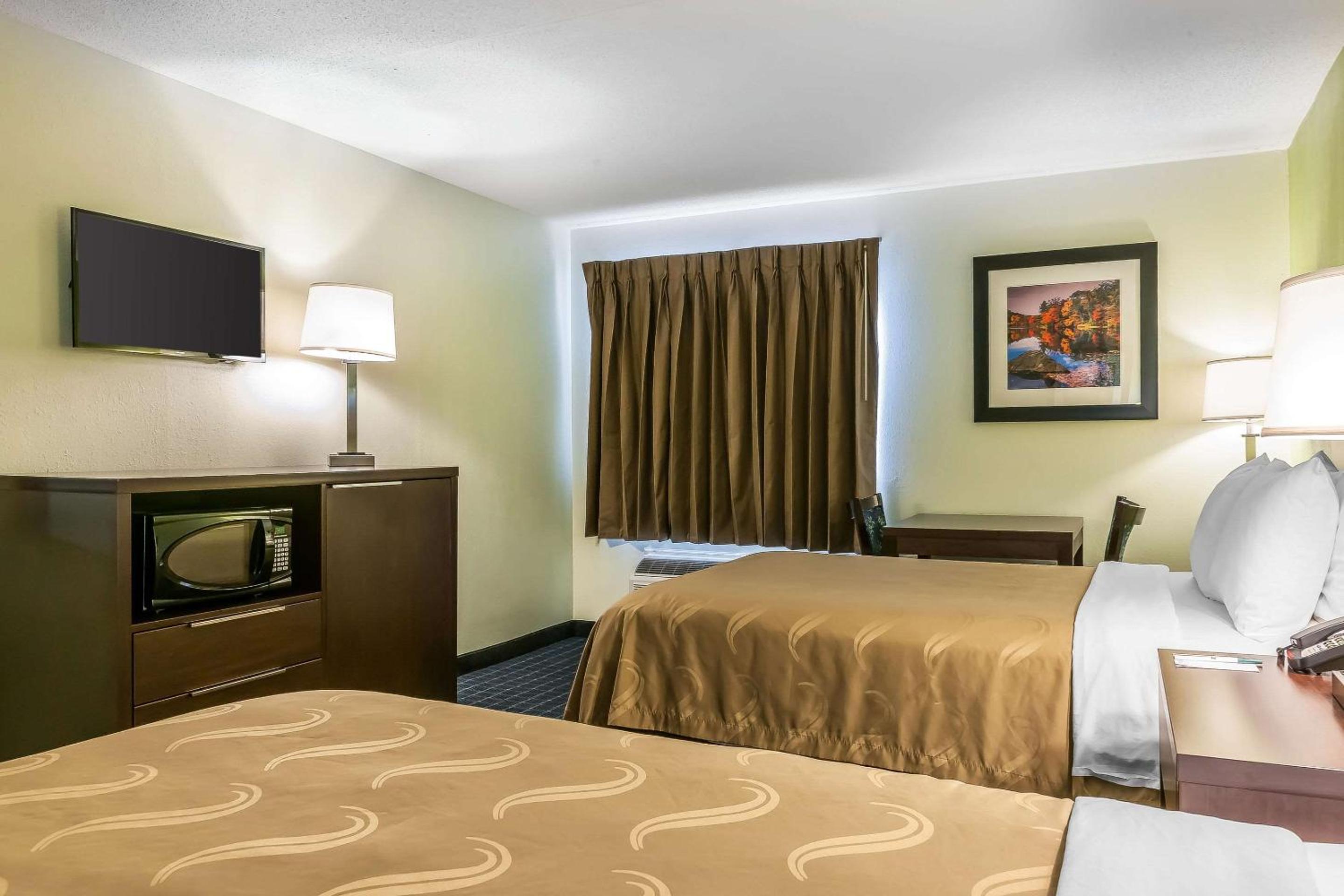 Double Room with Two Double Beds - Non-Smoking photo 1