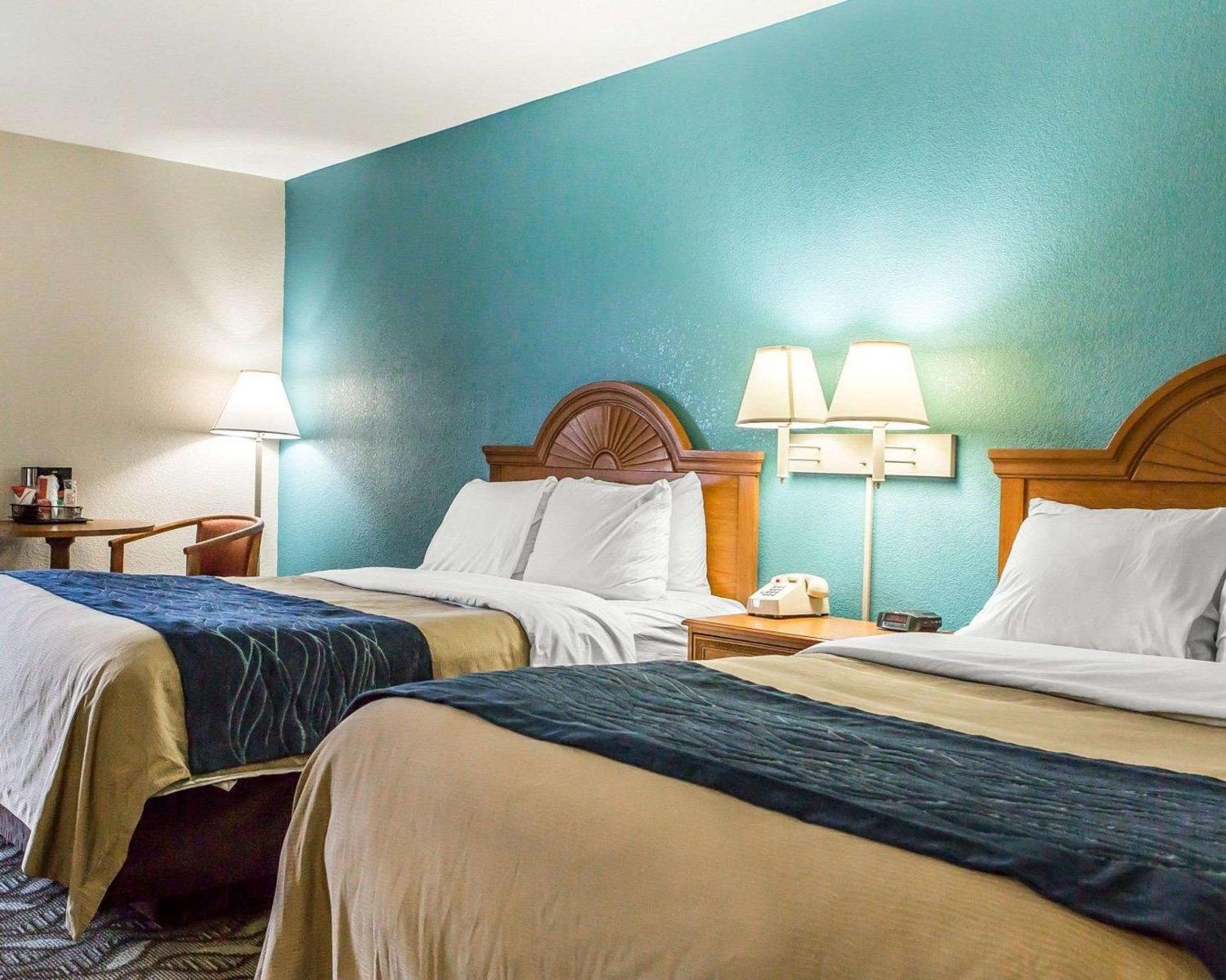 Double Room with Two Double Beds - Non-Smoking photo 2