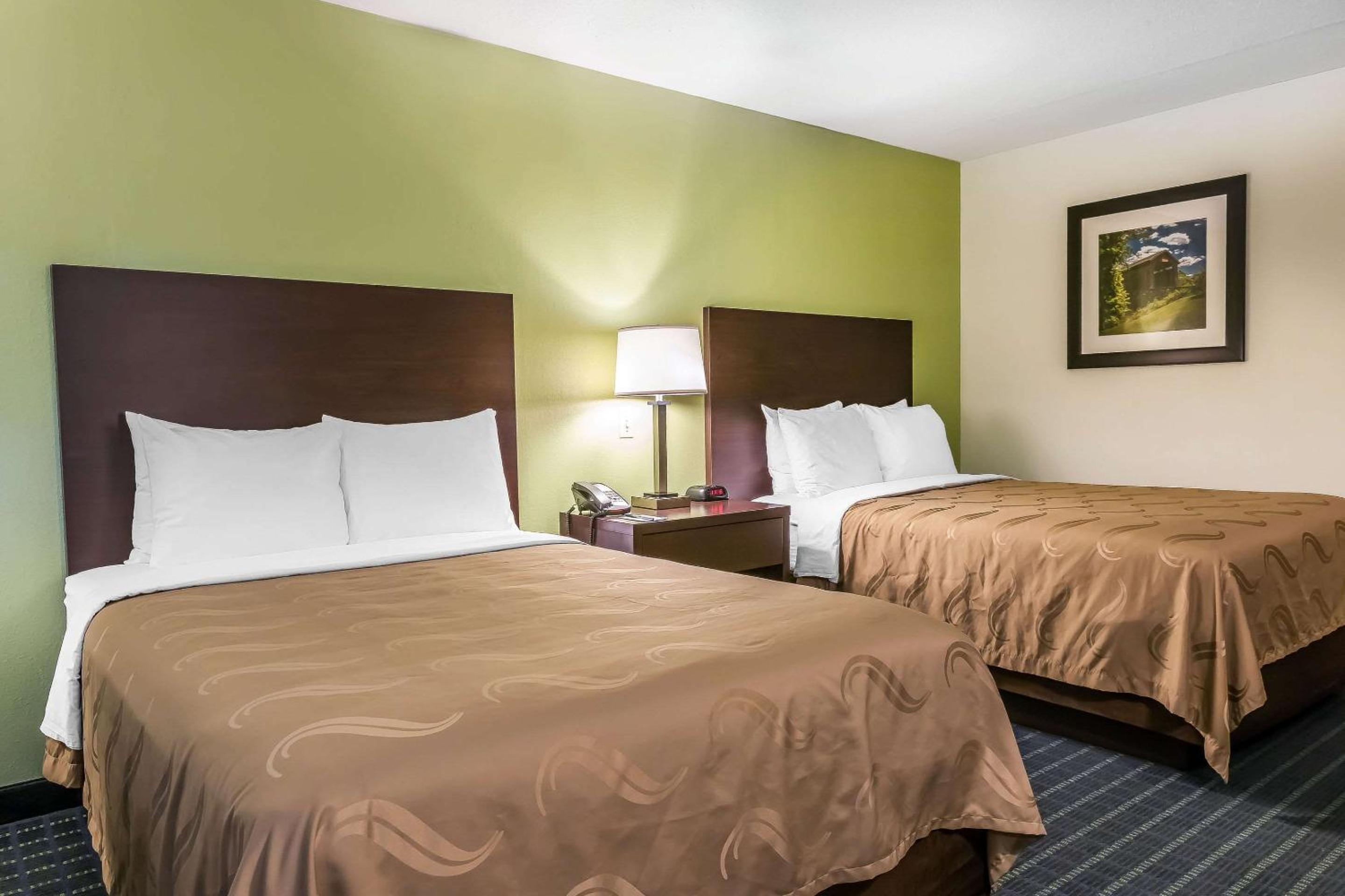 Double Room with Two Double Beds - Non-Smoking photo 3