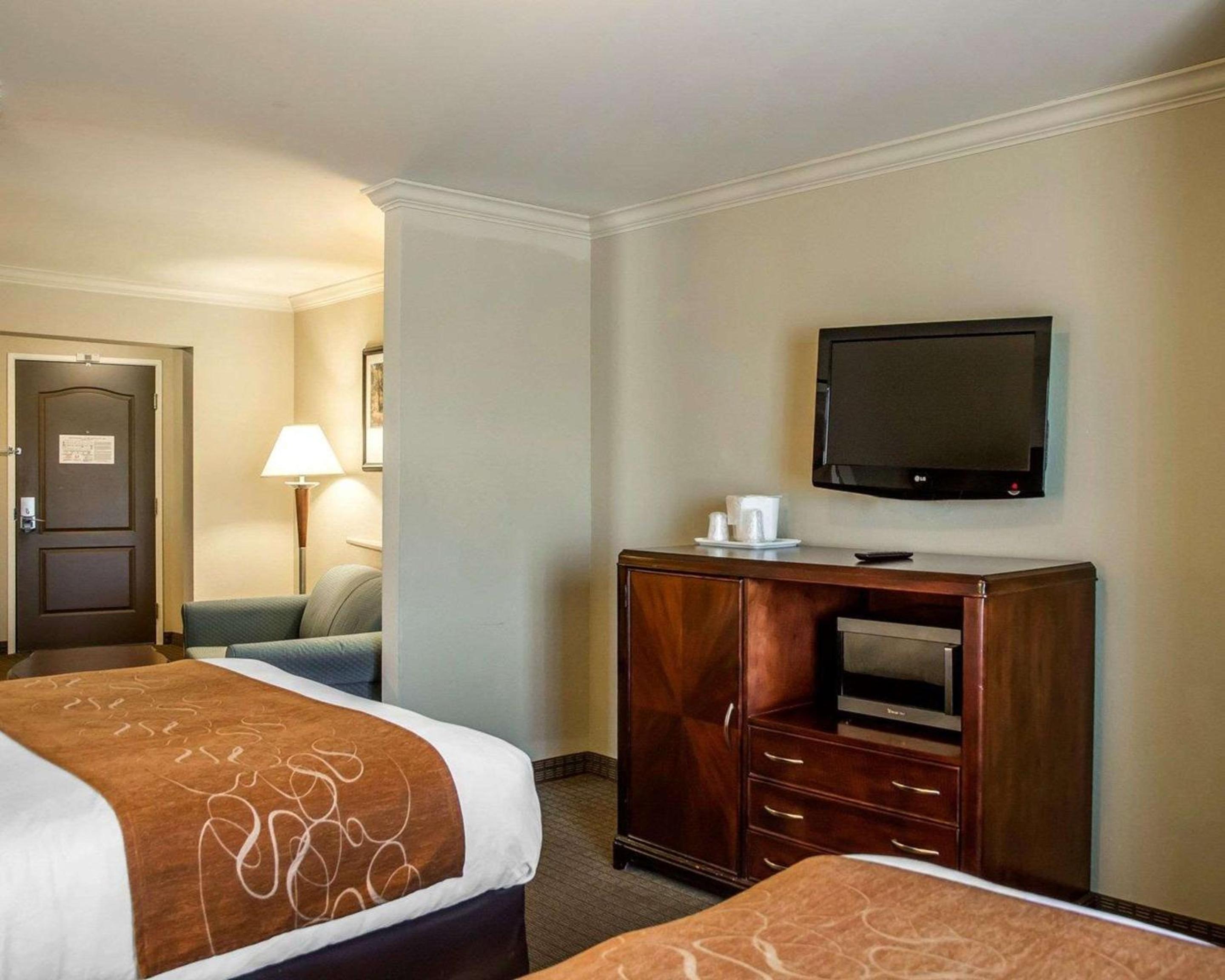 Comfort Triple Room photo 3