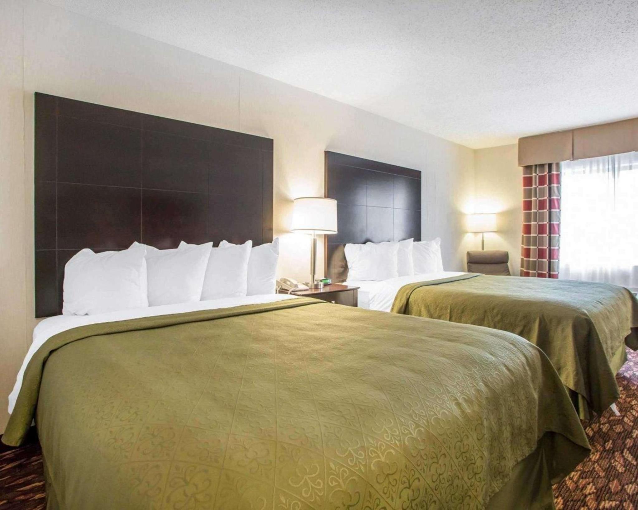 Queen Room with Two Queen Beds - Non-Smoking - Photo 1