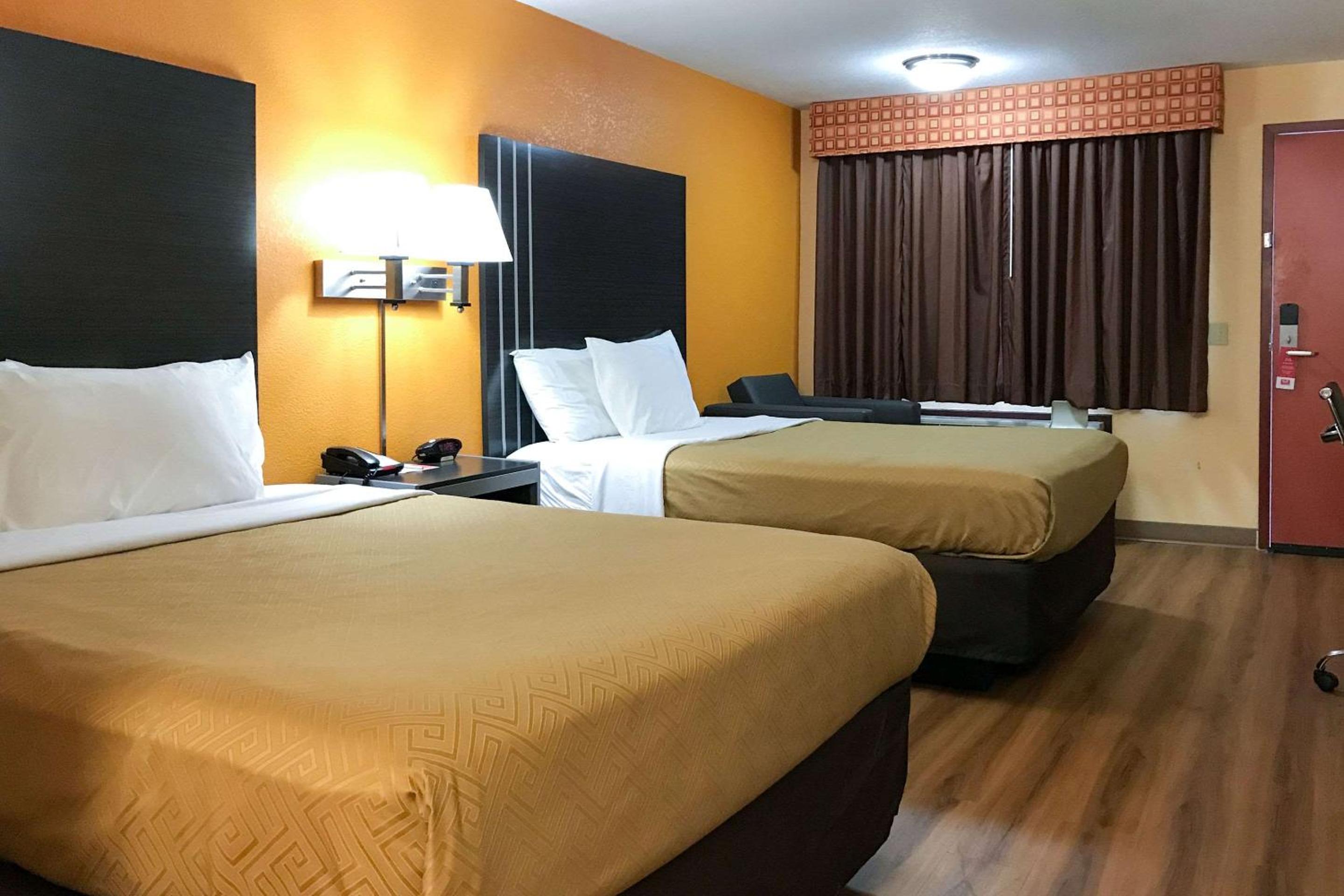 Queen Room with Two Queen Beds - Non-Smoking