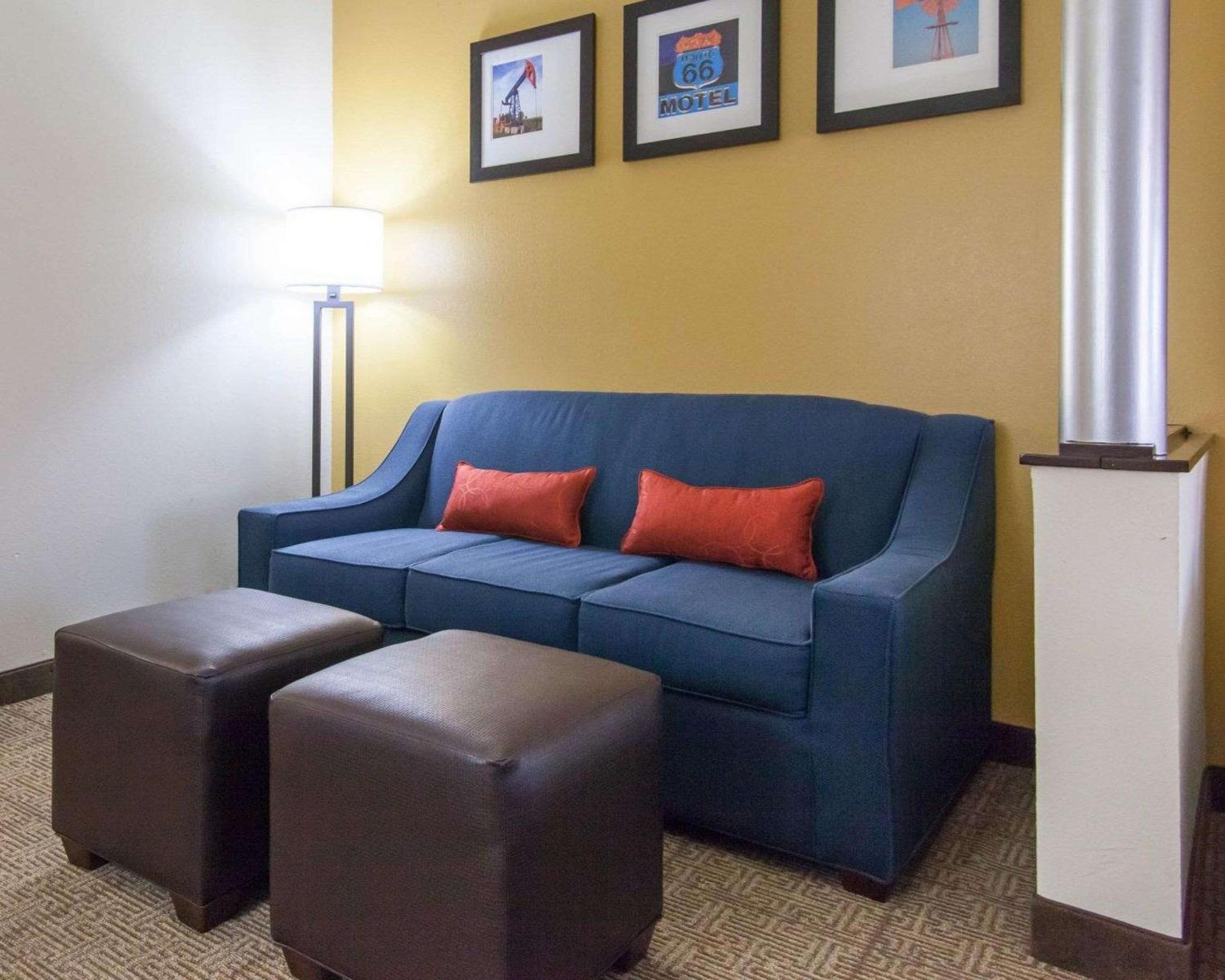 Standard King Suite - Photo 12
