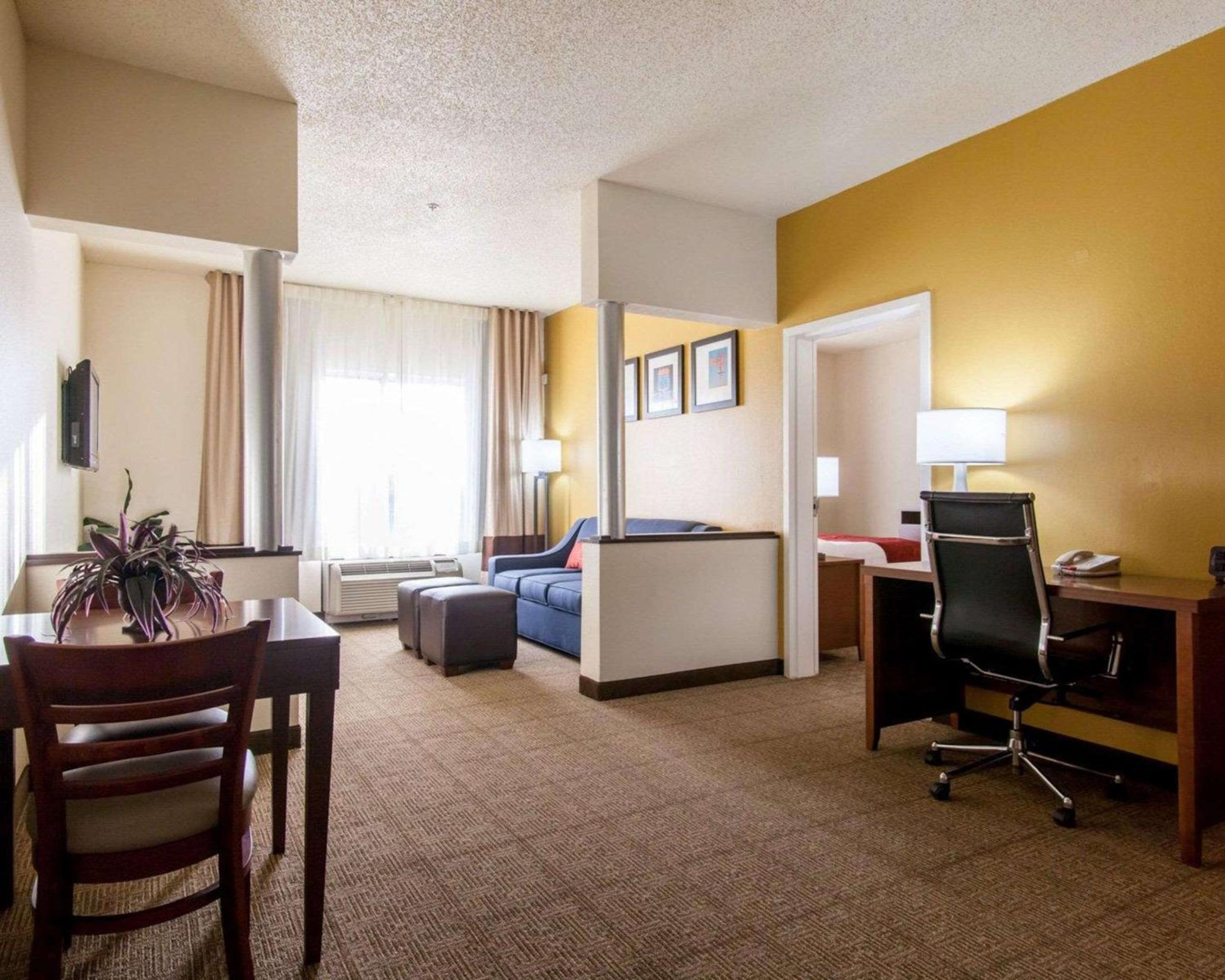 Standard King Suite - Photo 4