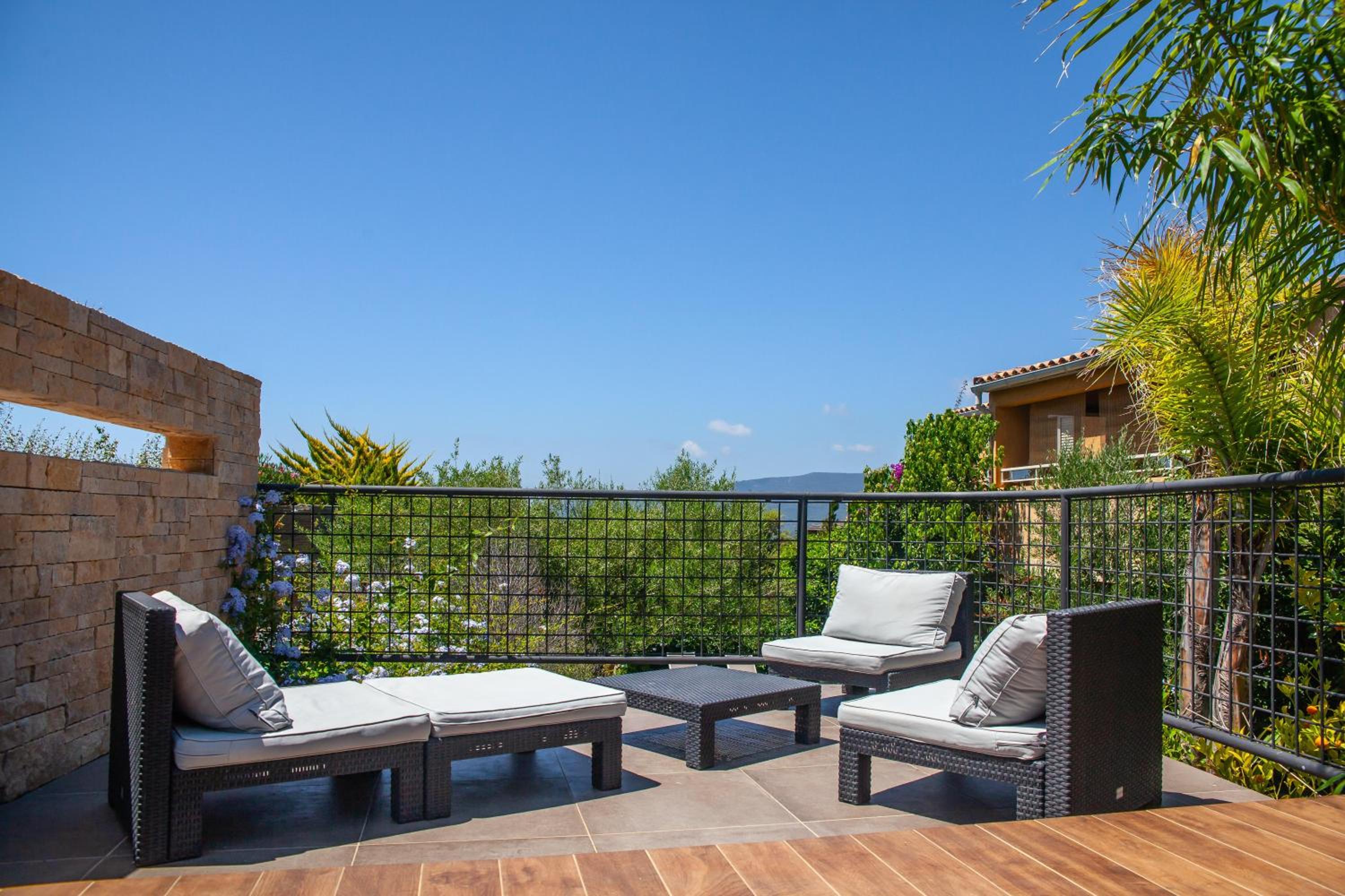 Two-Bedroom Villa - Photo 15