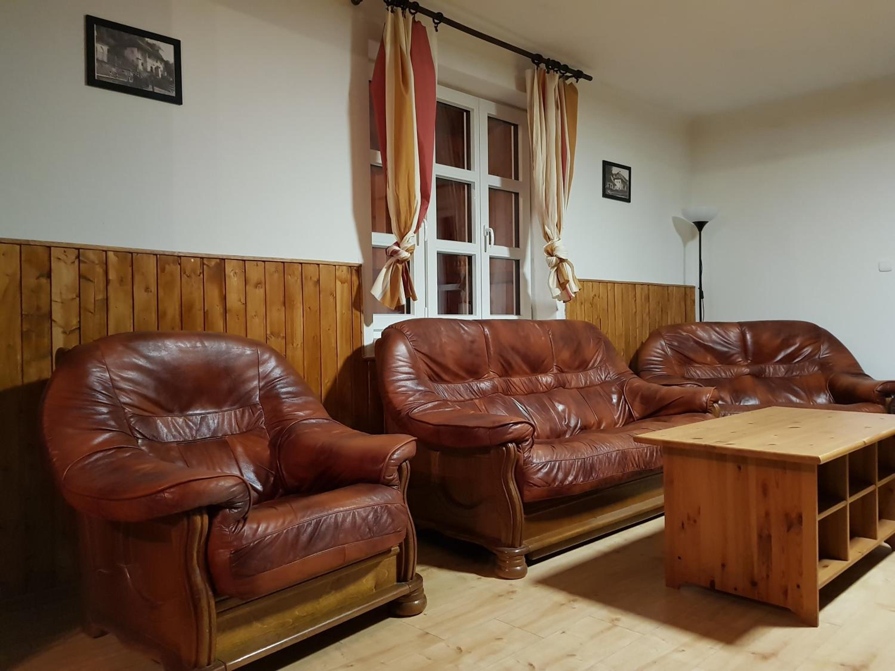 Five-Bedroom House - Photo 47