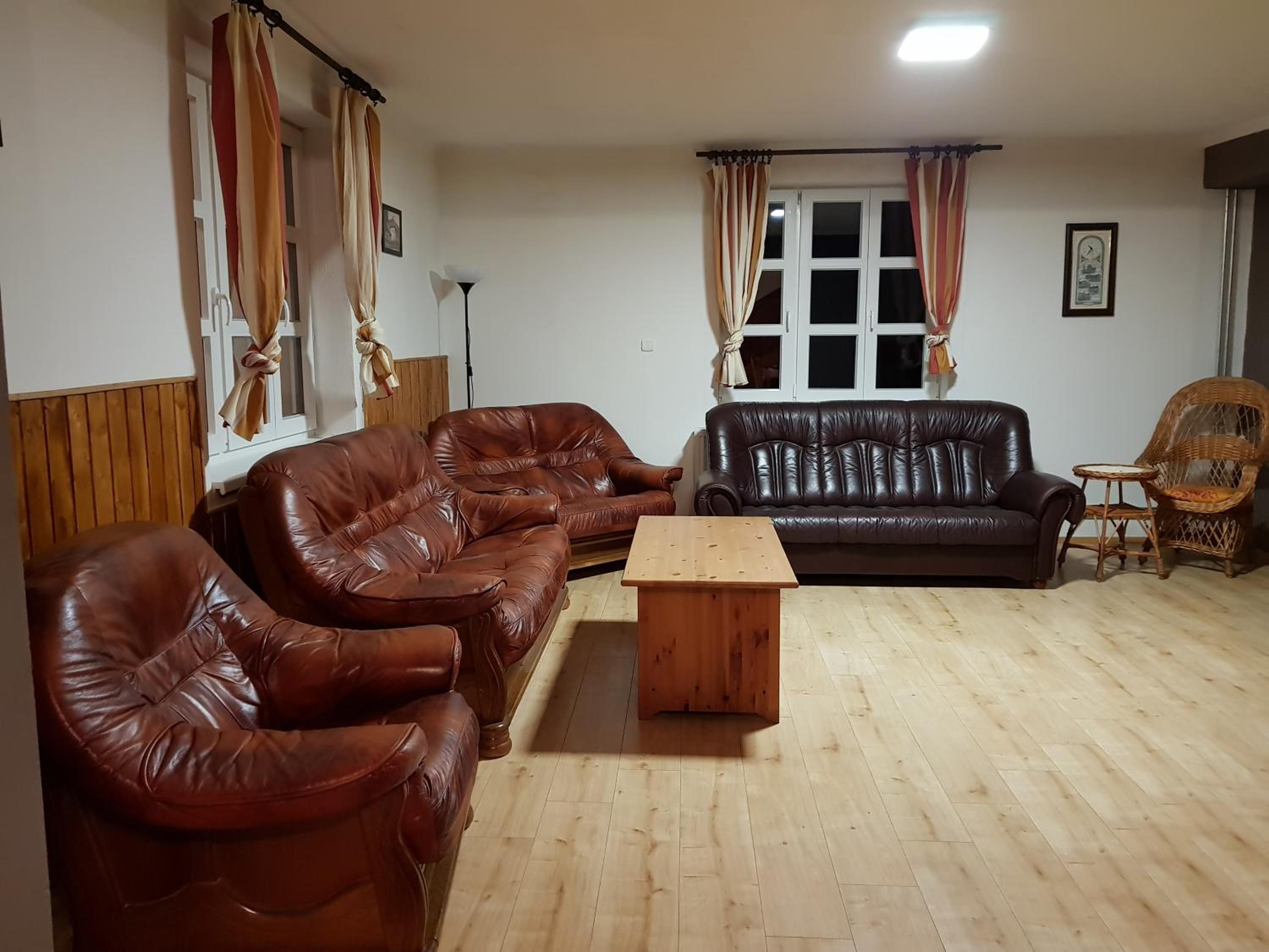 Five-Bedroom House - Photo 46