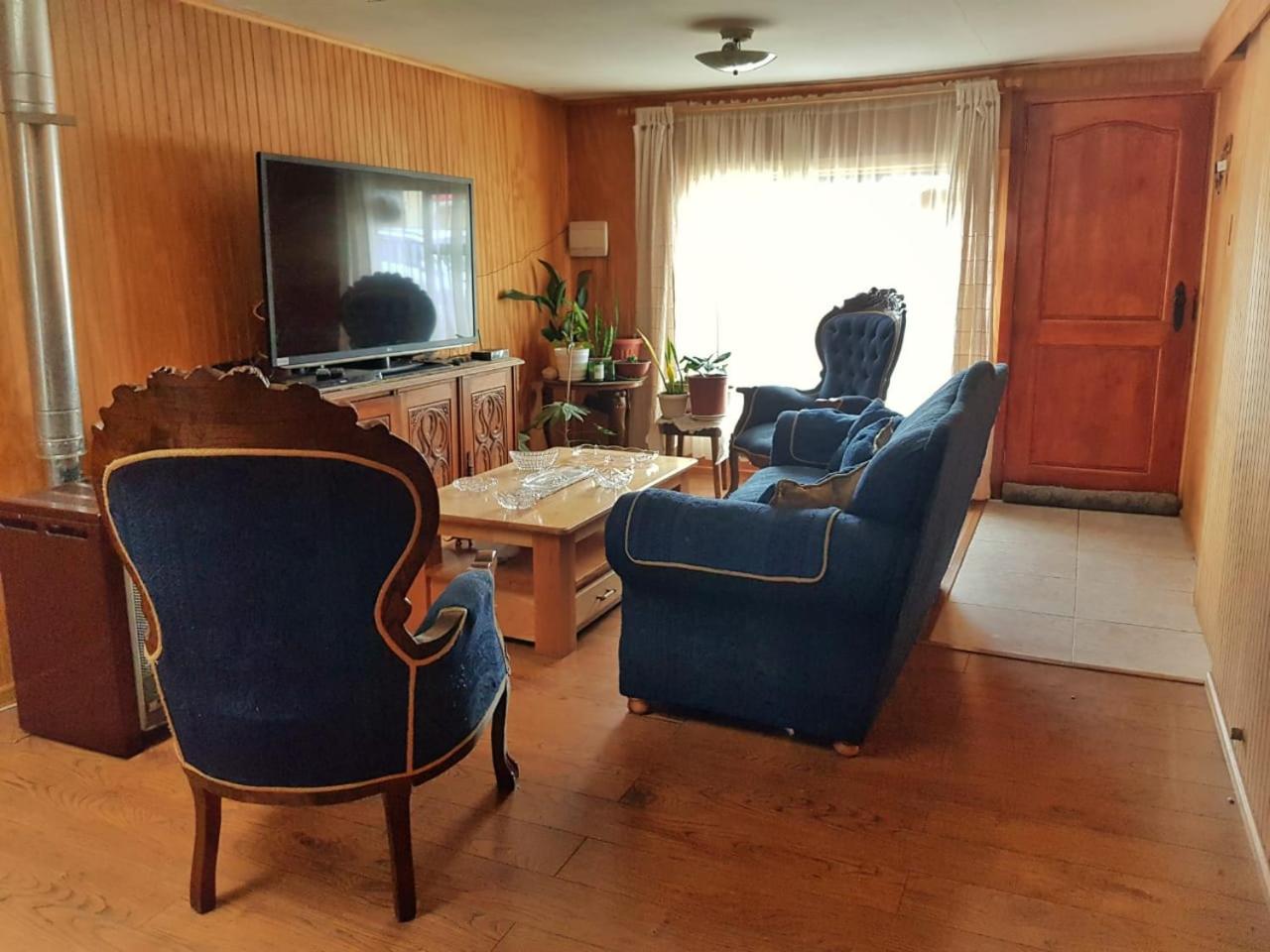 Double or Twin Room with Shared Bathroom photo 2