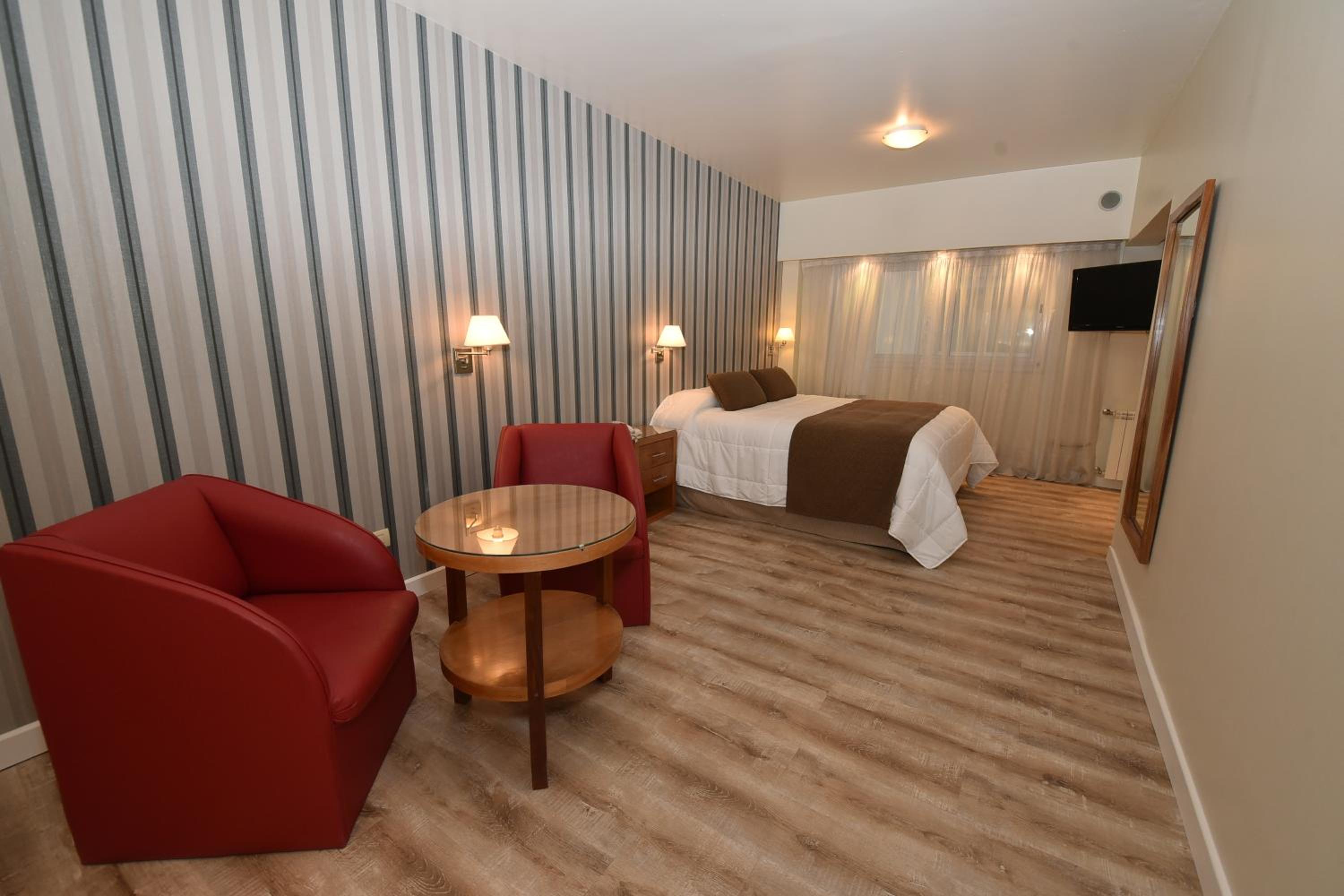 Comfort Suite photo 2