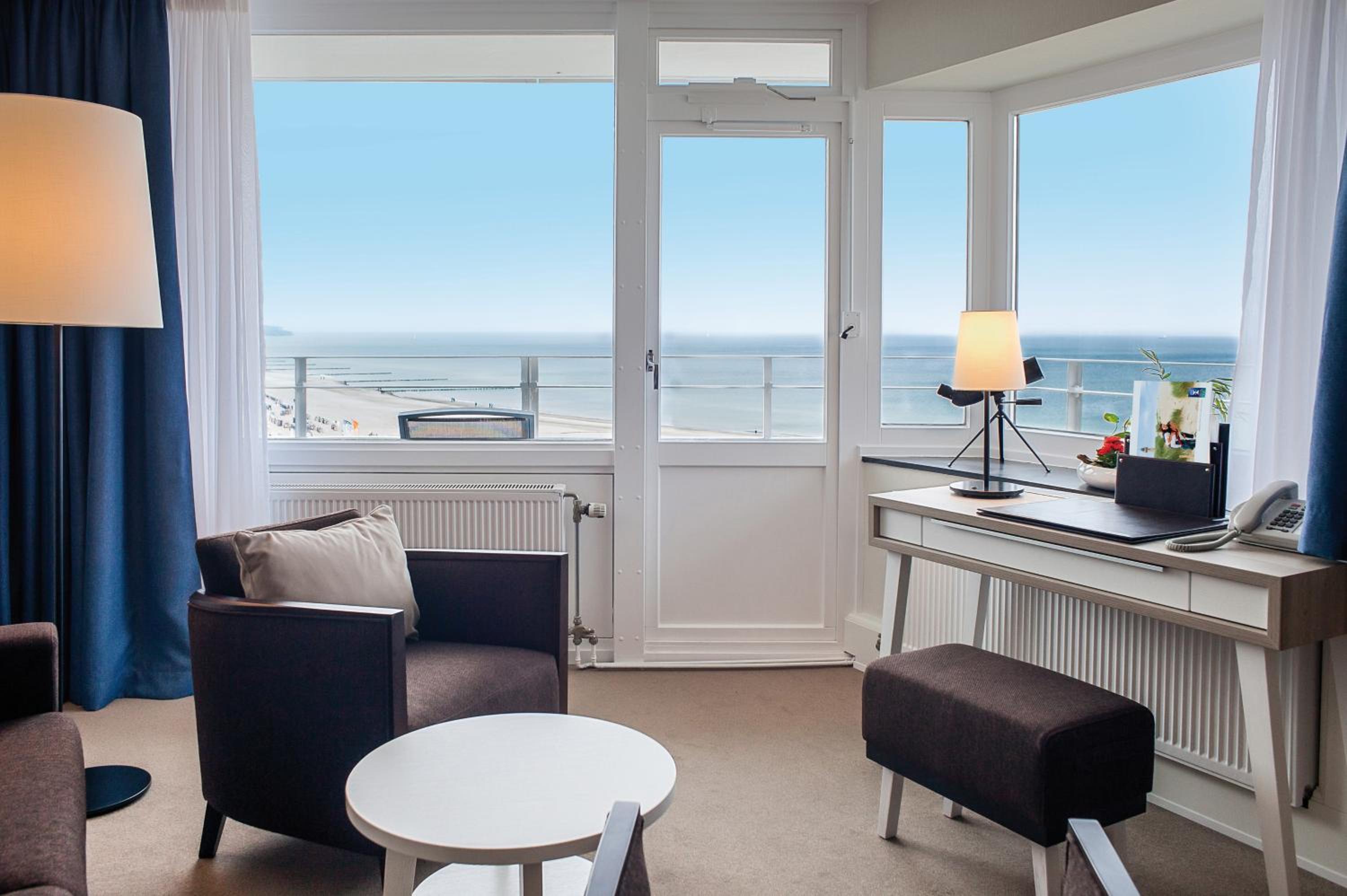 Panorama Corner Room