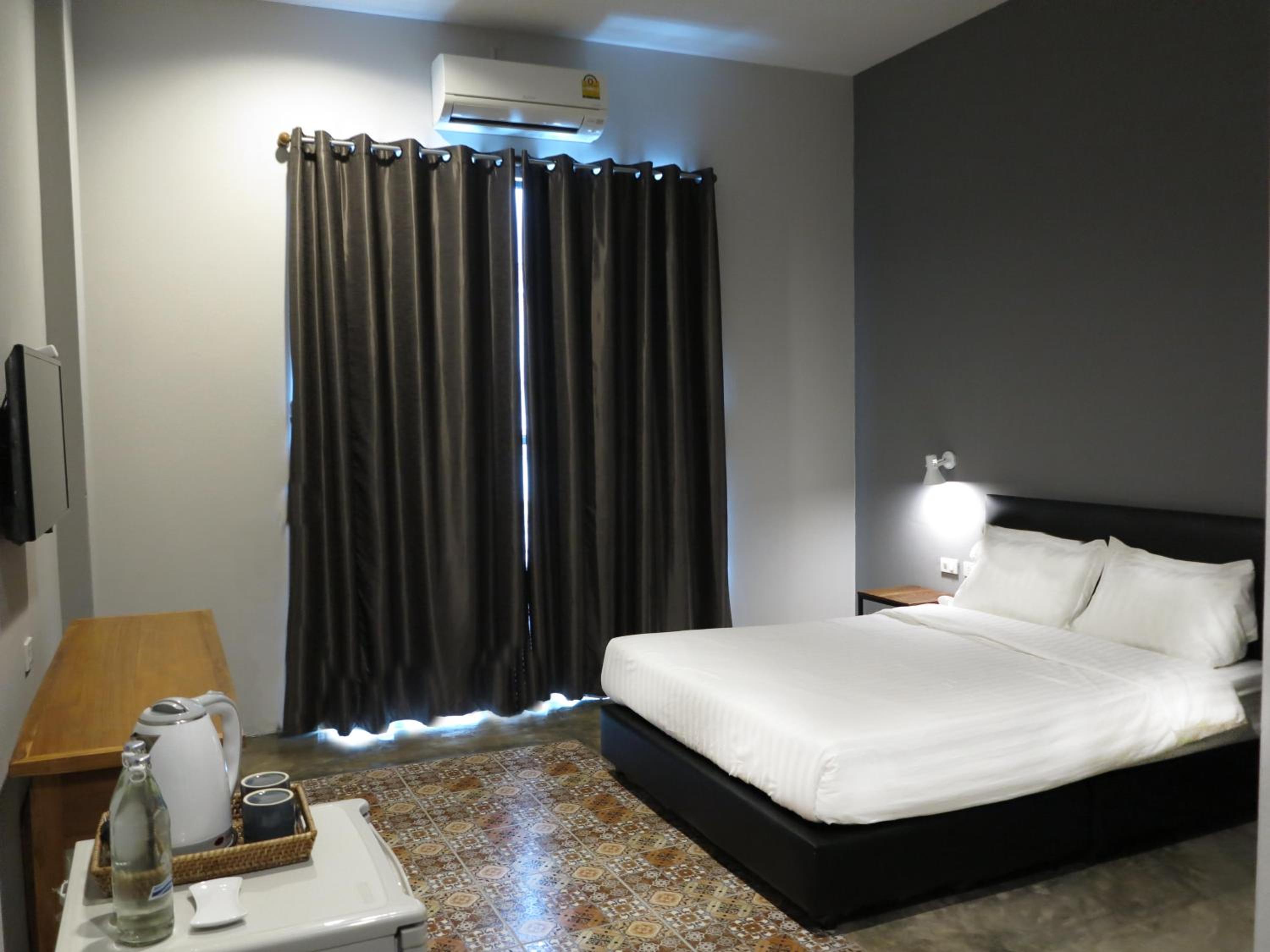 Deluxe Room - Photo 2