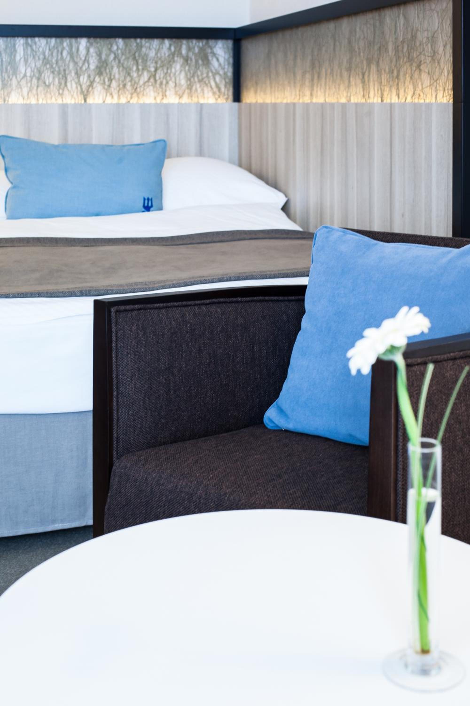 Single Room - Lower Floors