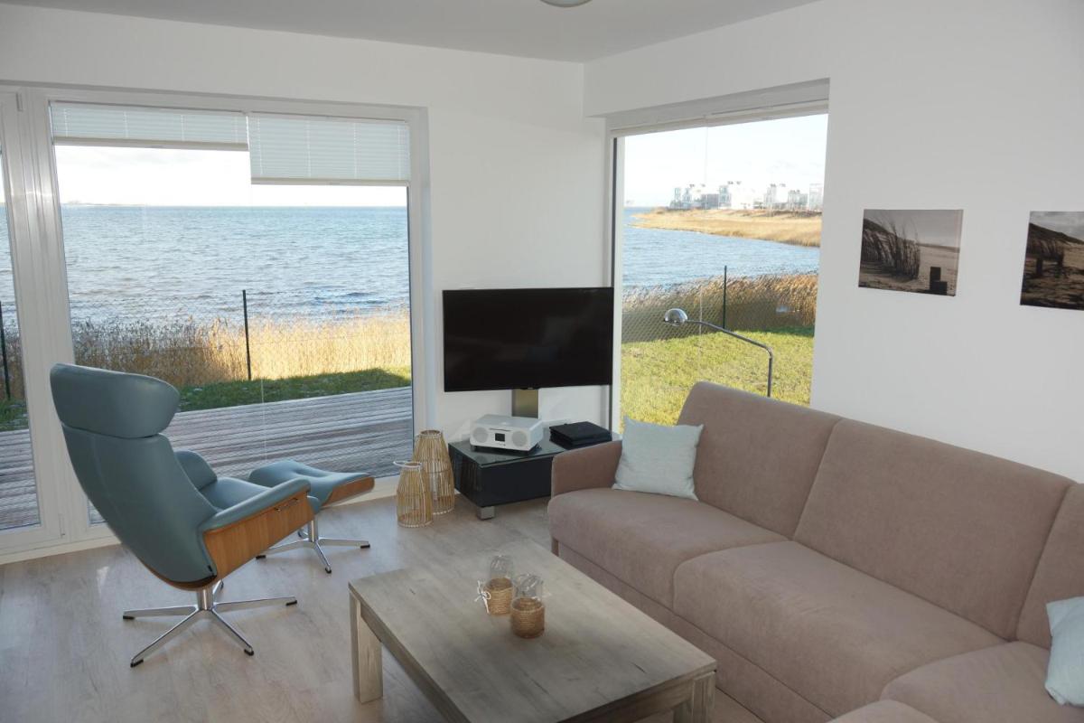 Apartment with Sea View photo 2
