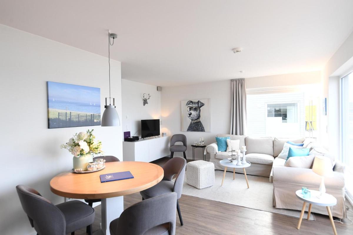 Apartment with Sea View photo 1