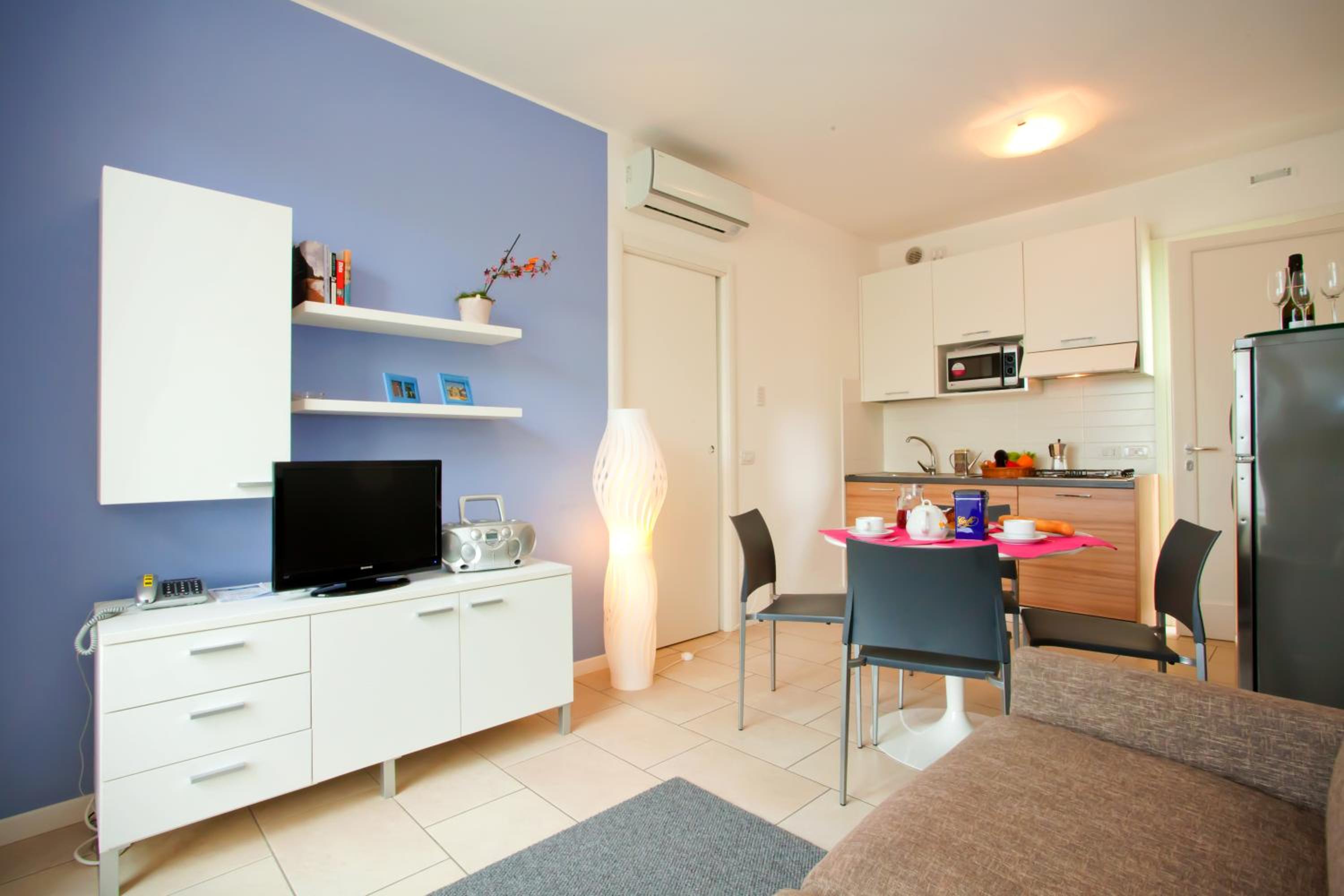 One-Bedroom Apartment (4 Adults) photo 2