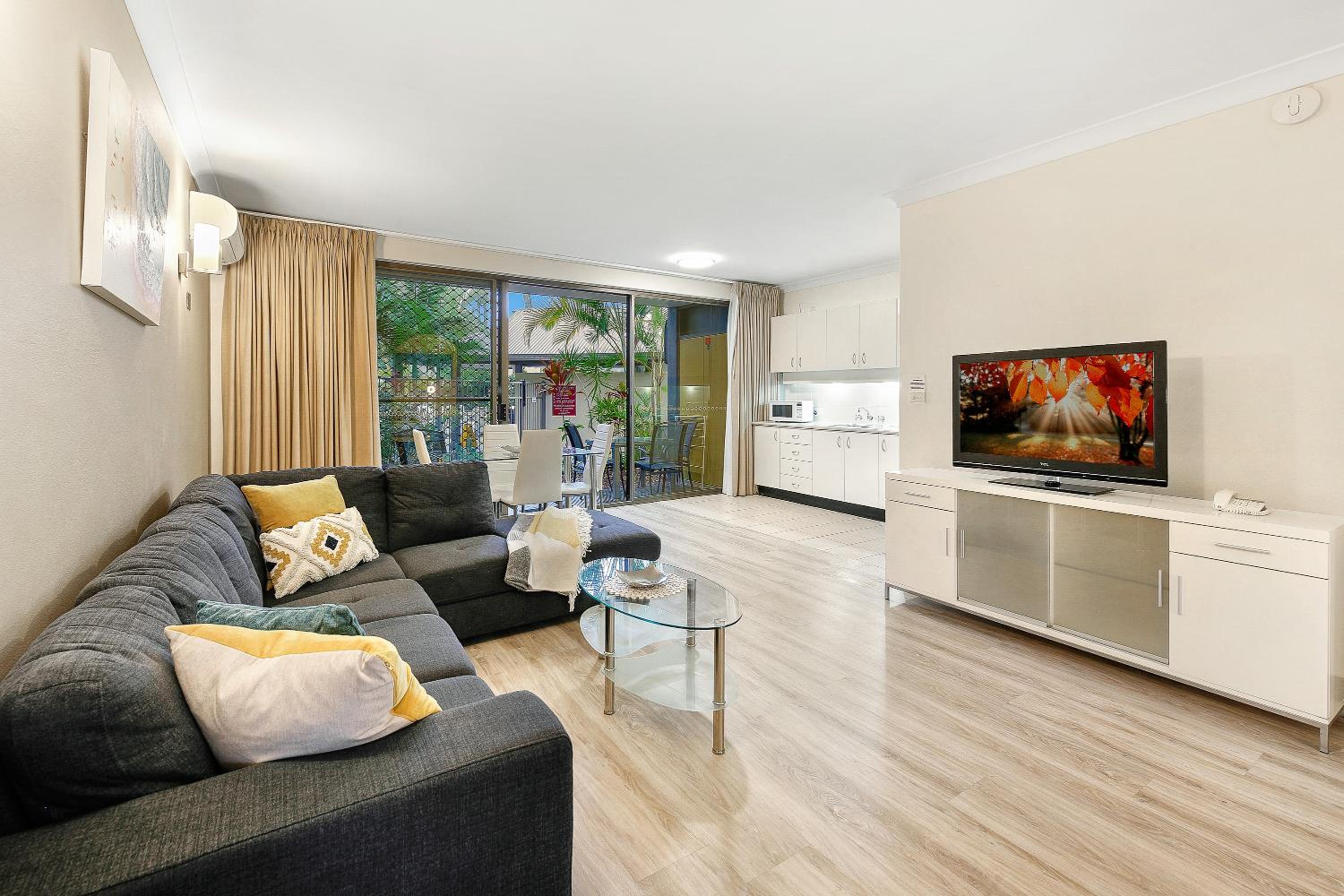One-Bedroom Apartment - Photo 10