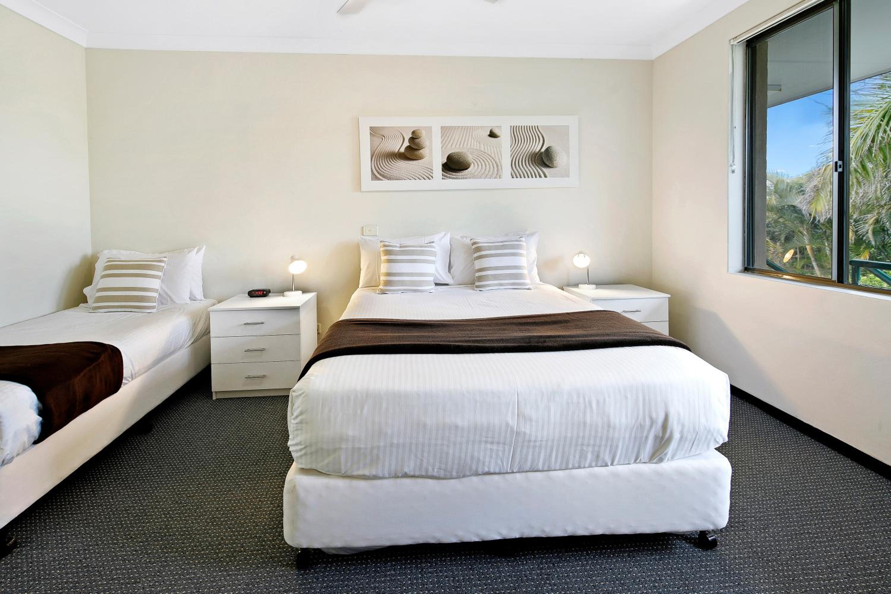 Two-Bedroom Apartment - Photo 4
