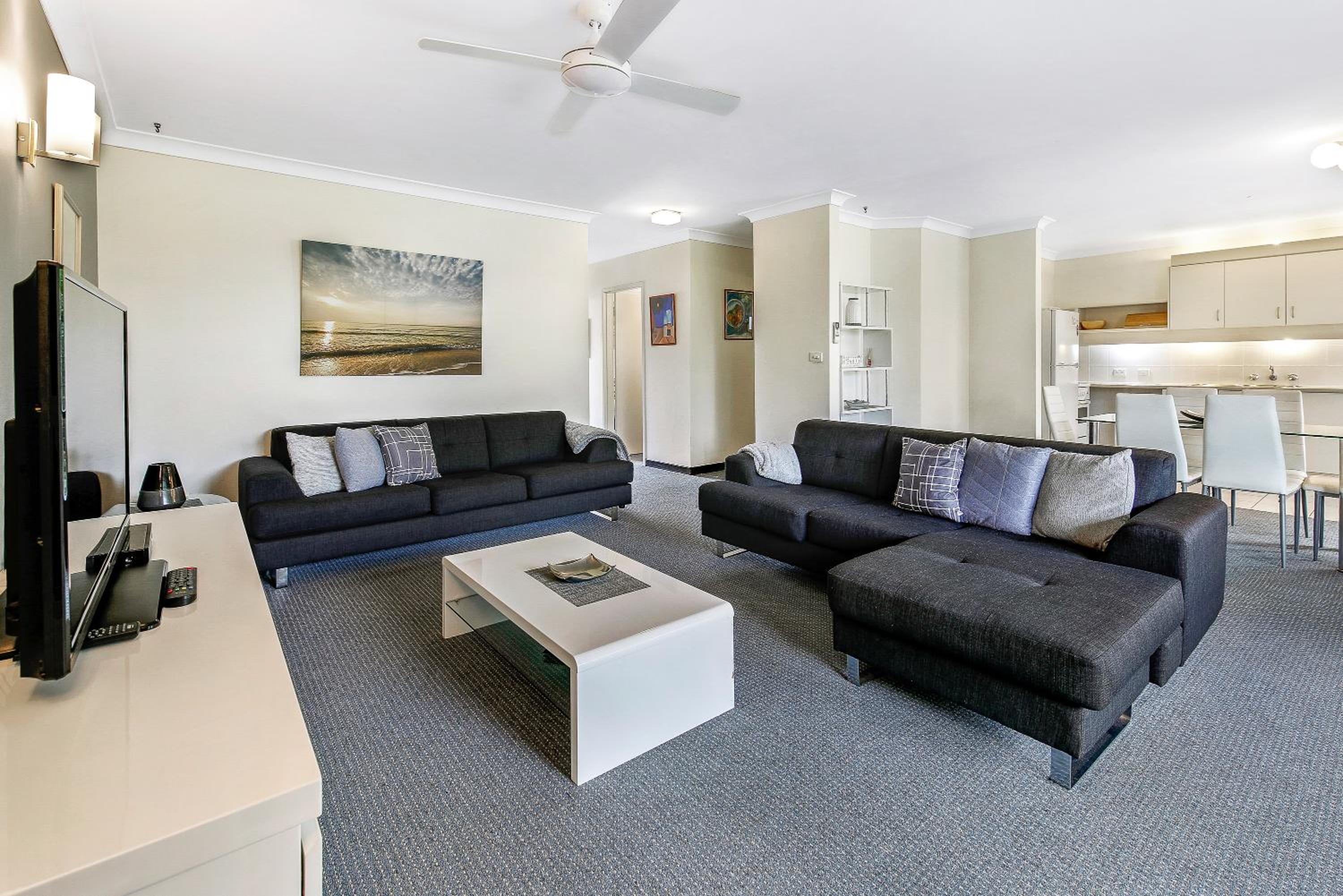 Two-Bedroom Apartment - Photo 12