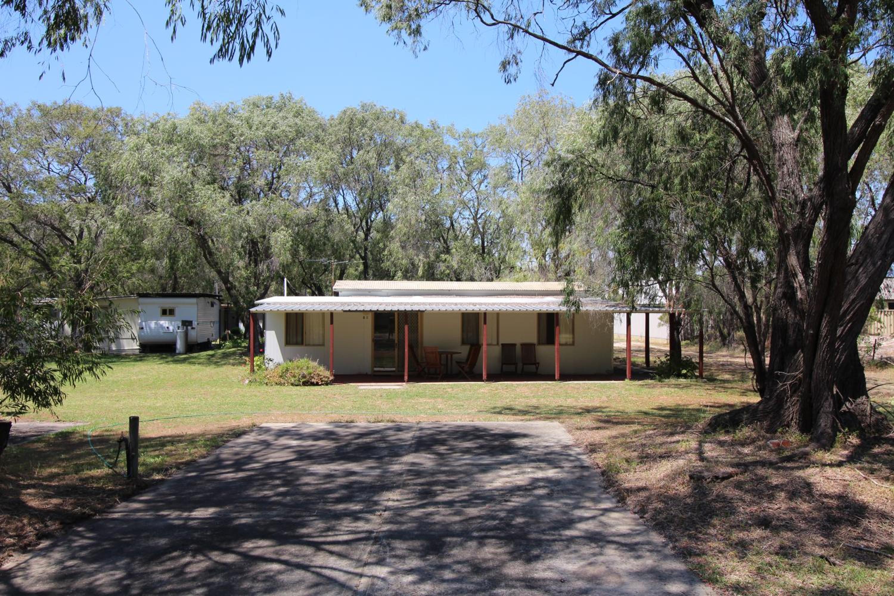 3 bedroom Park Home - Photo 2