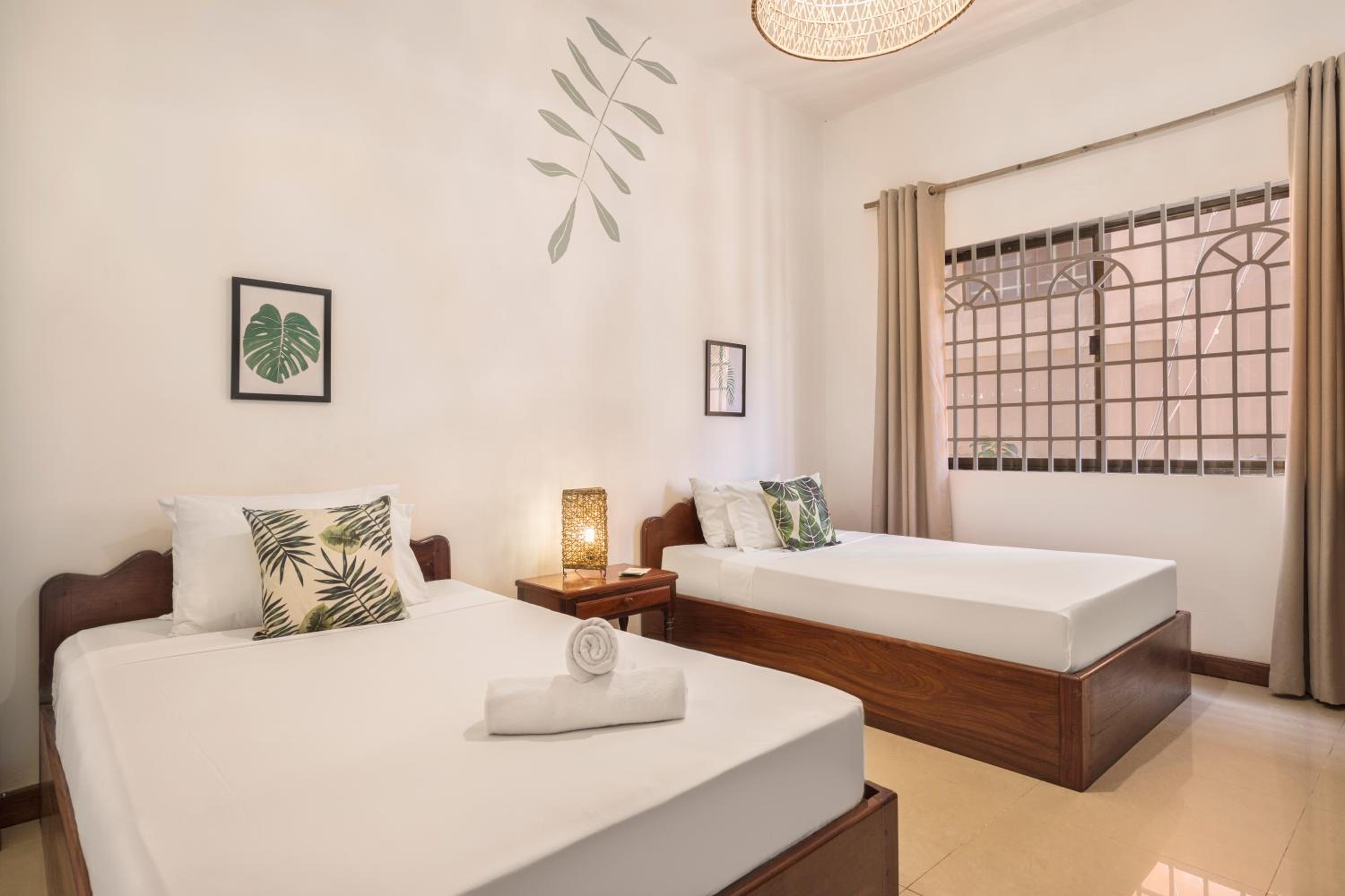 Twin Room - Photo 1