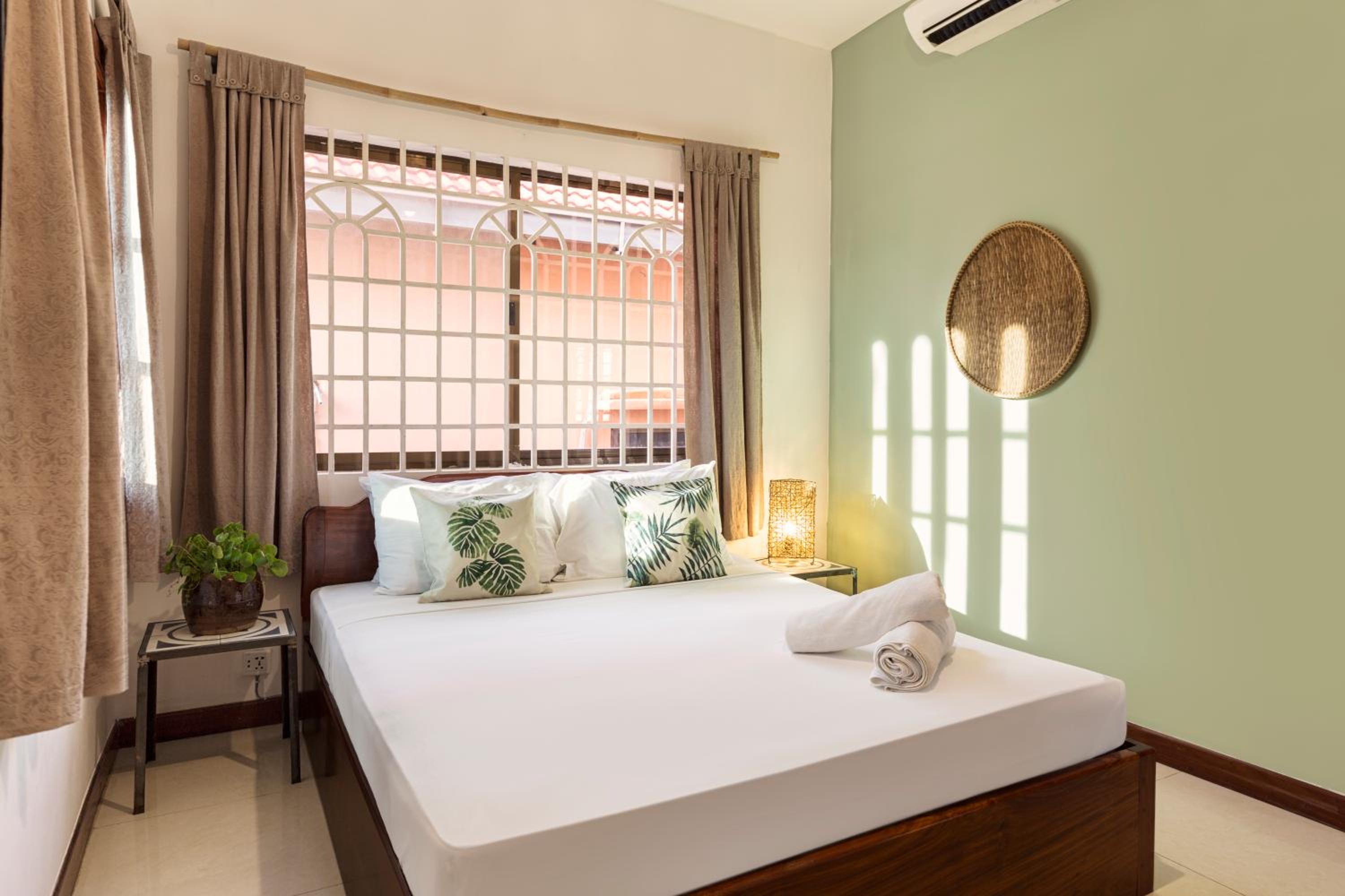 Double Room - Photo 6