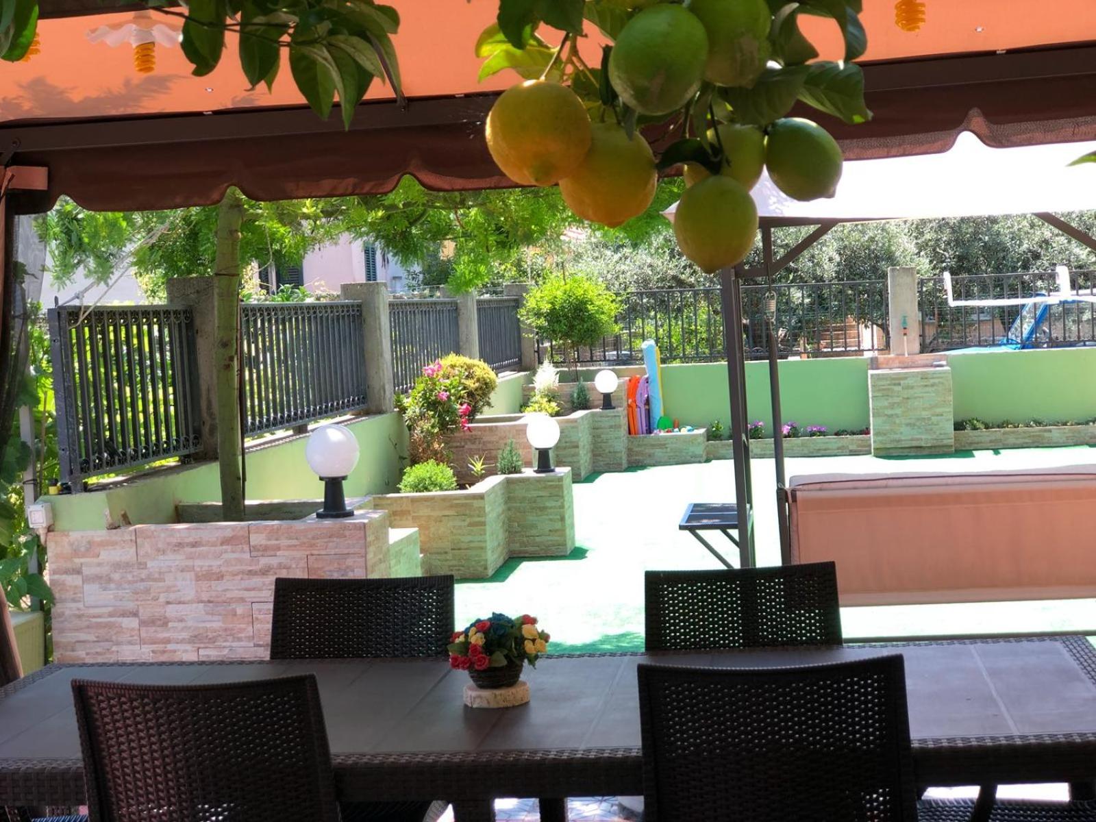 Double Room - Photo 11