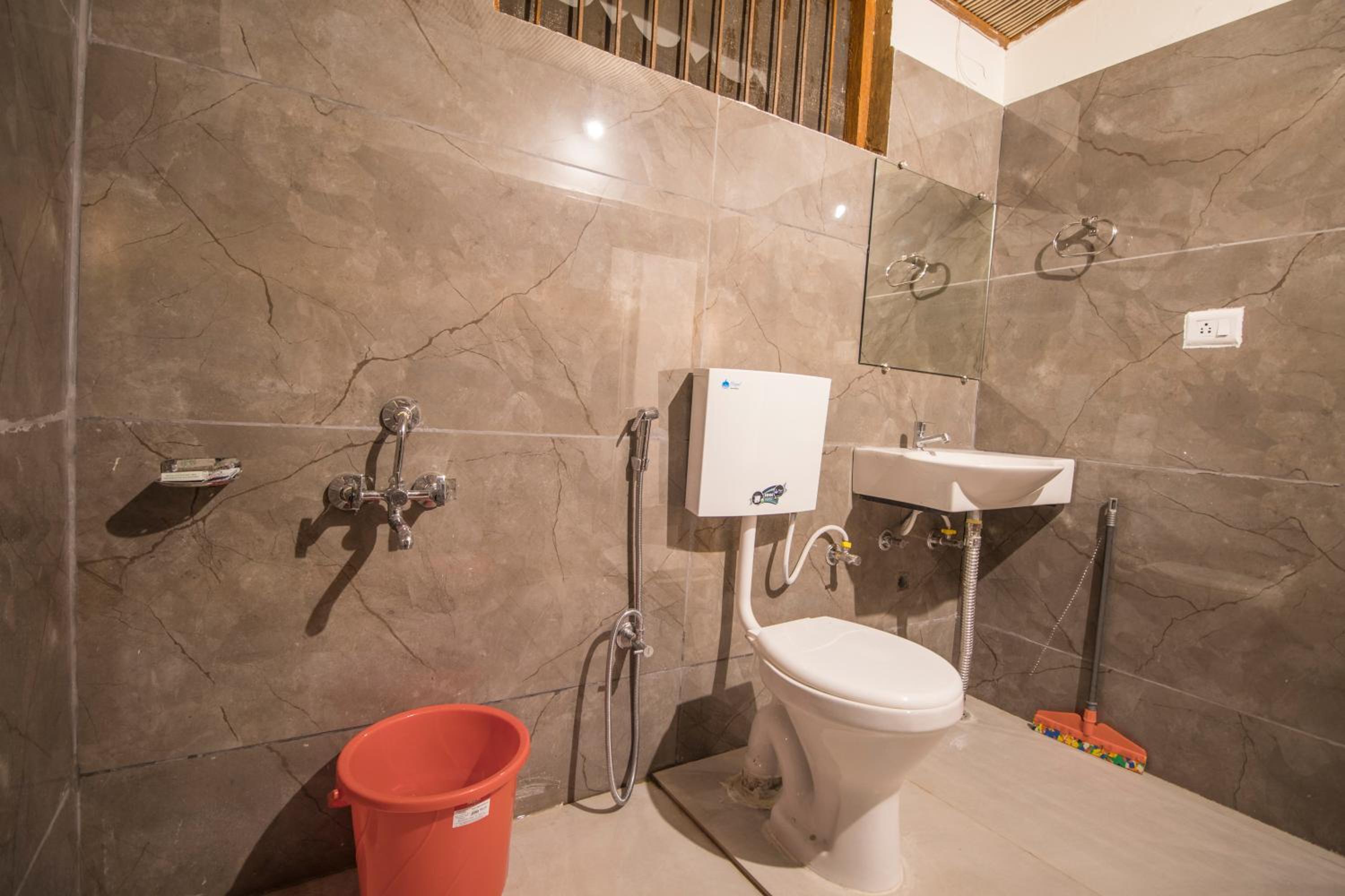 Deluxe Double Room - Photo 2