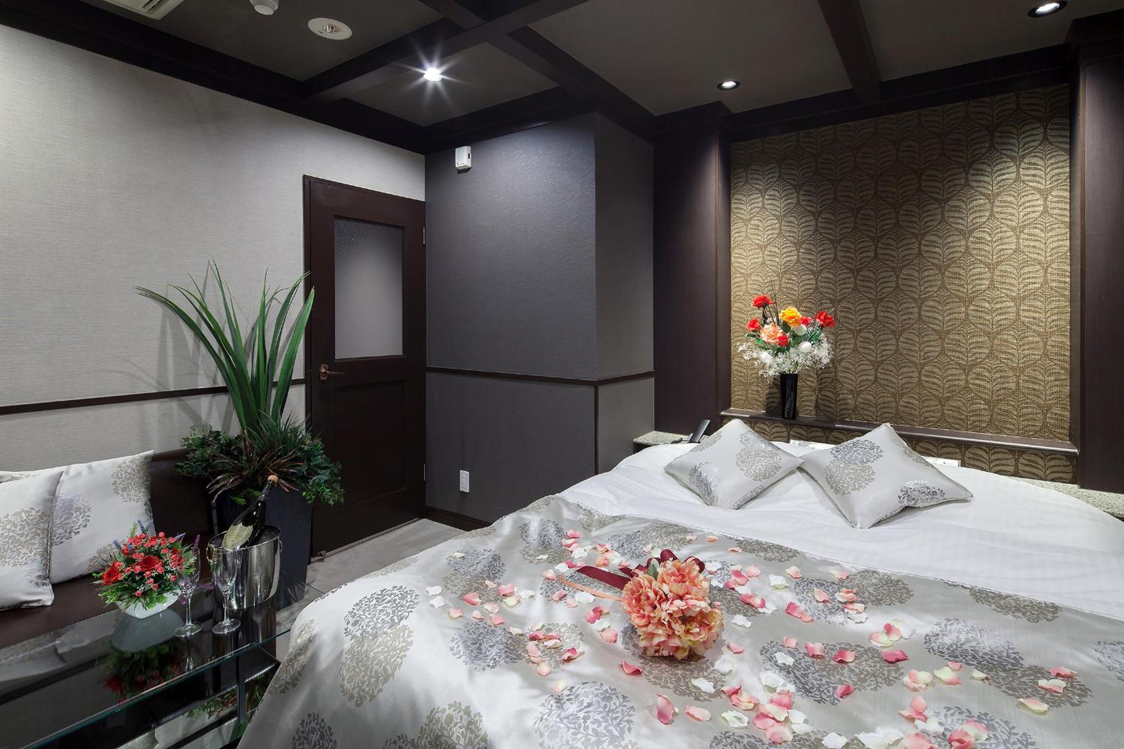 Double Room - Photo 3