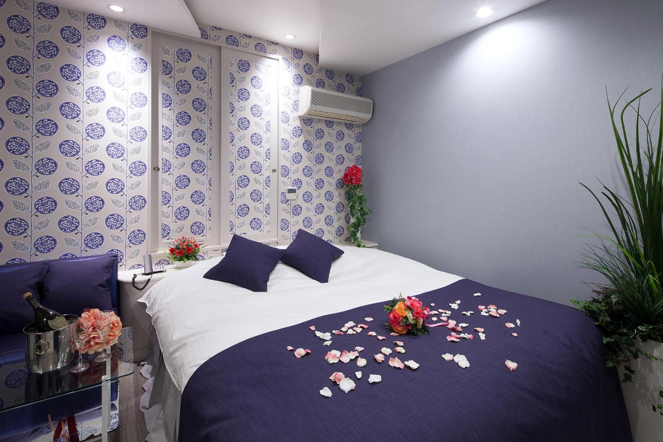 Double Room - Photo 9