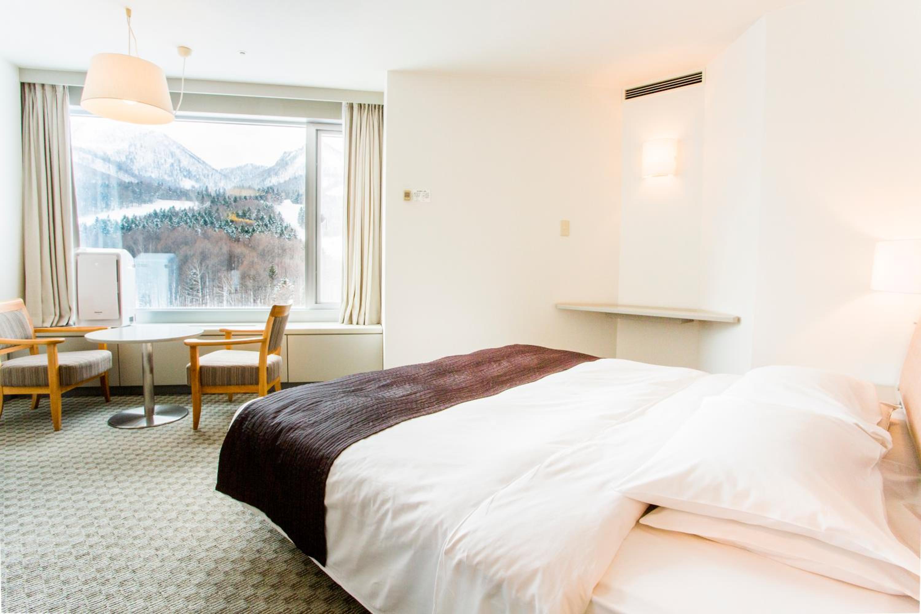 Corner Double Room - Non-Smoking-18:00check In-09:00check Out - Photo 6