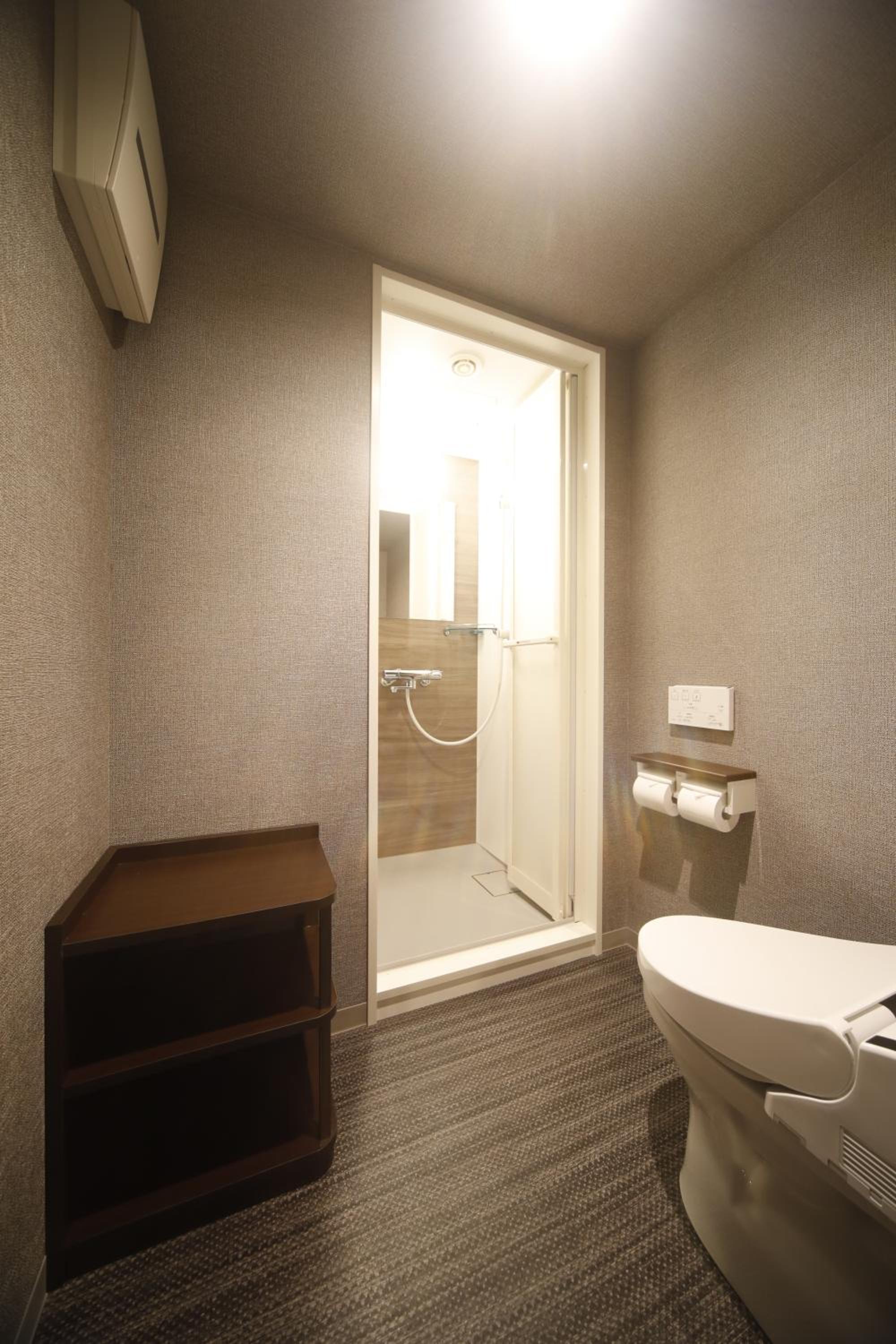 Standard Twin Room without Cleaning Service - Non-Smoking thumbnail 5