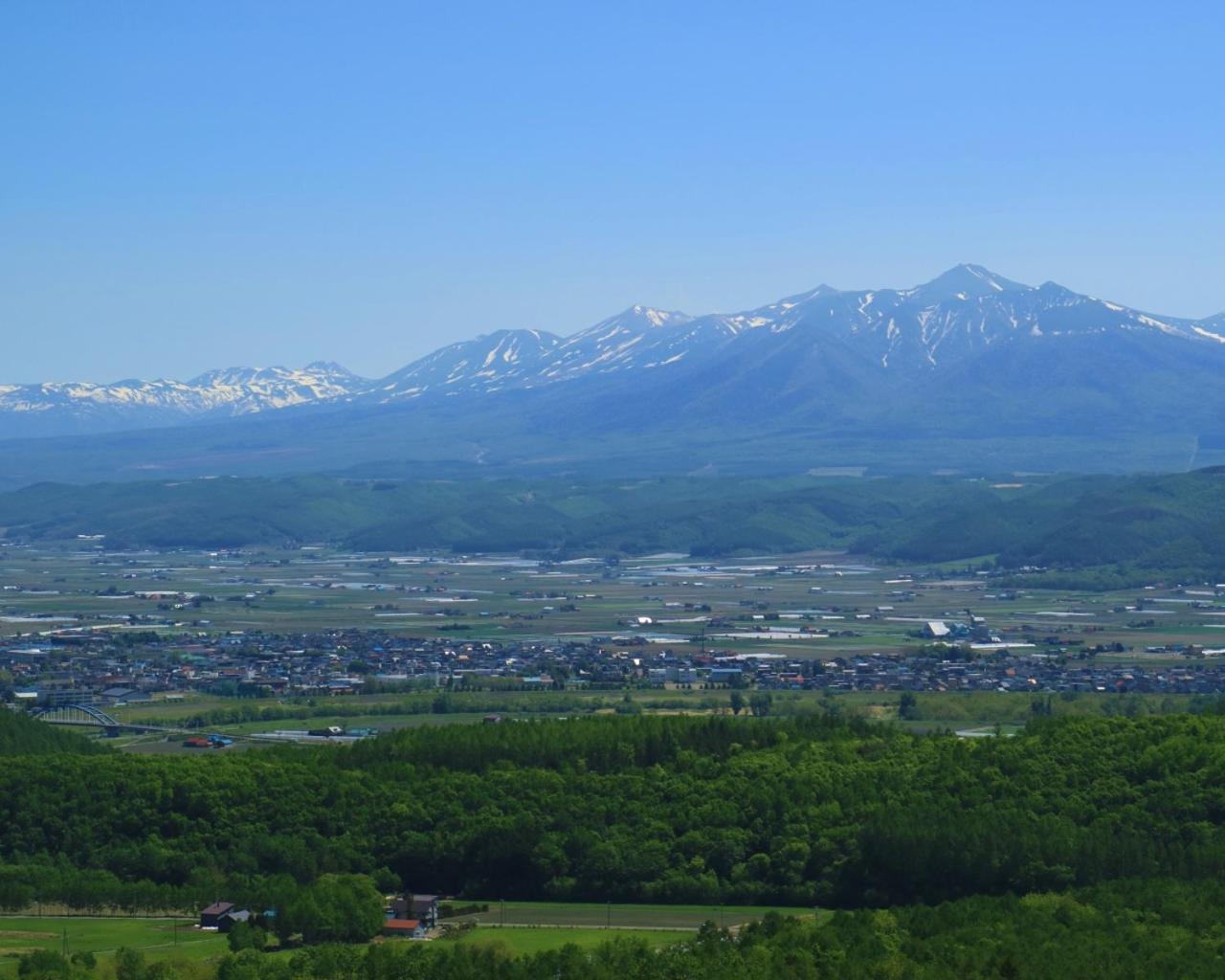 Twin Room with Mt.Tokachi View - Upper Floor  - Non-Smoking - Photo 4
