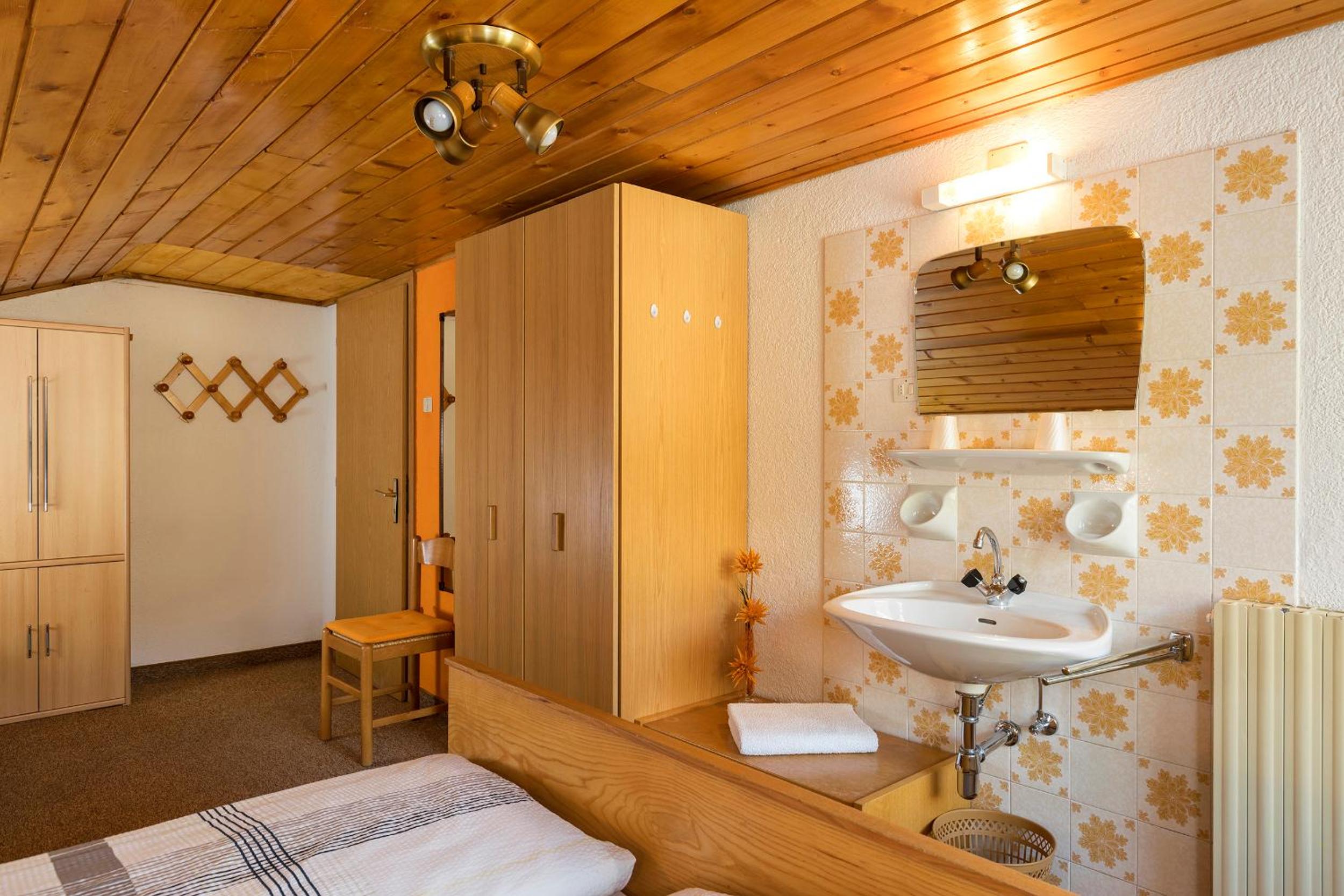 Three-Bedroom Apartment with Balcony