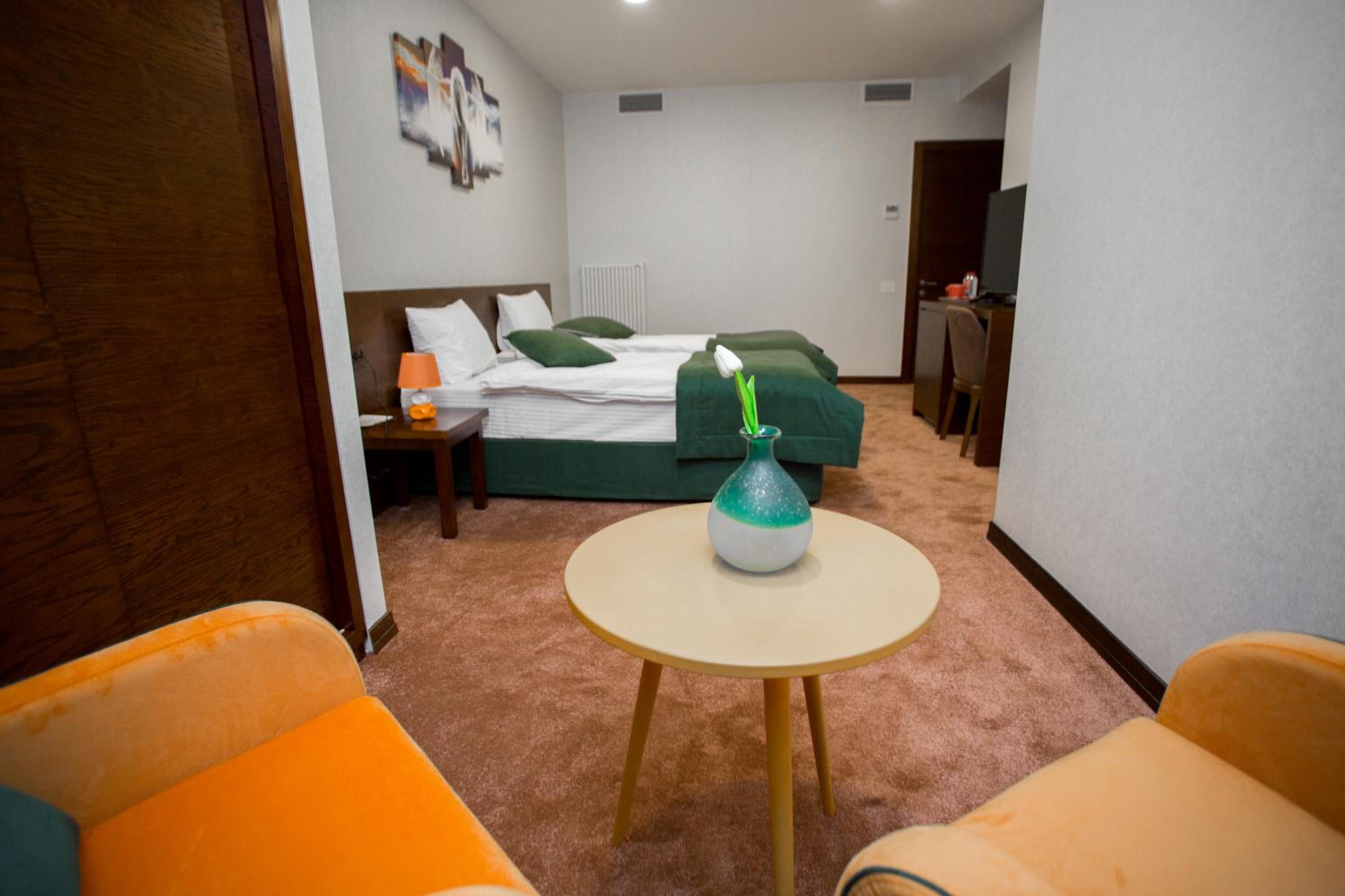 Standard Twin Room photo 2