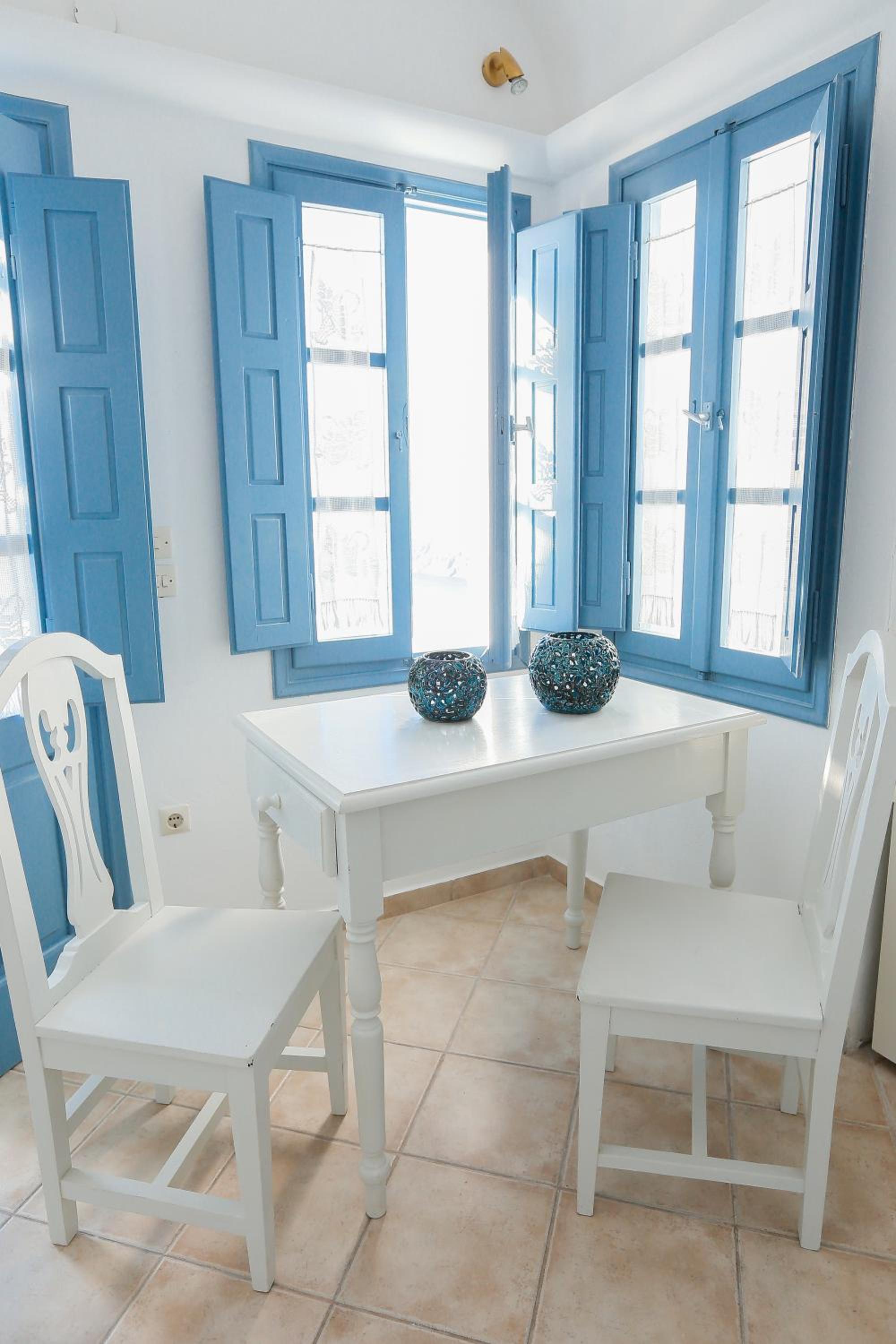 Standard Double Room with Caldera View - Photo 4