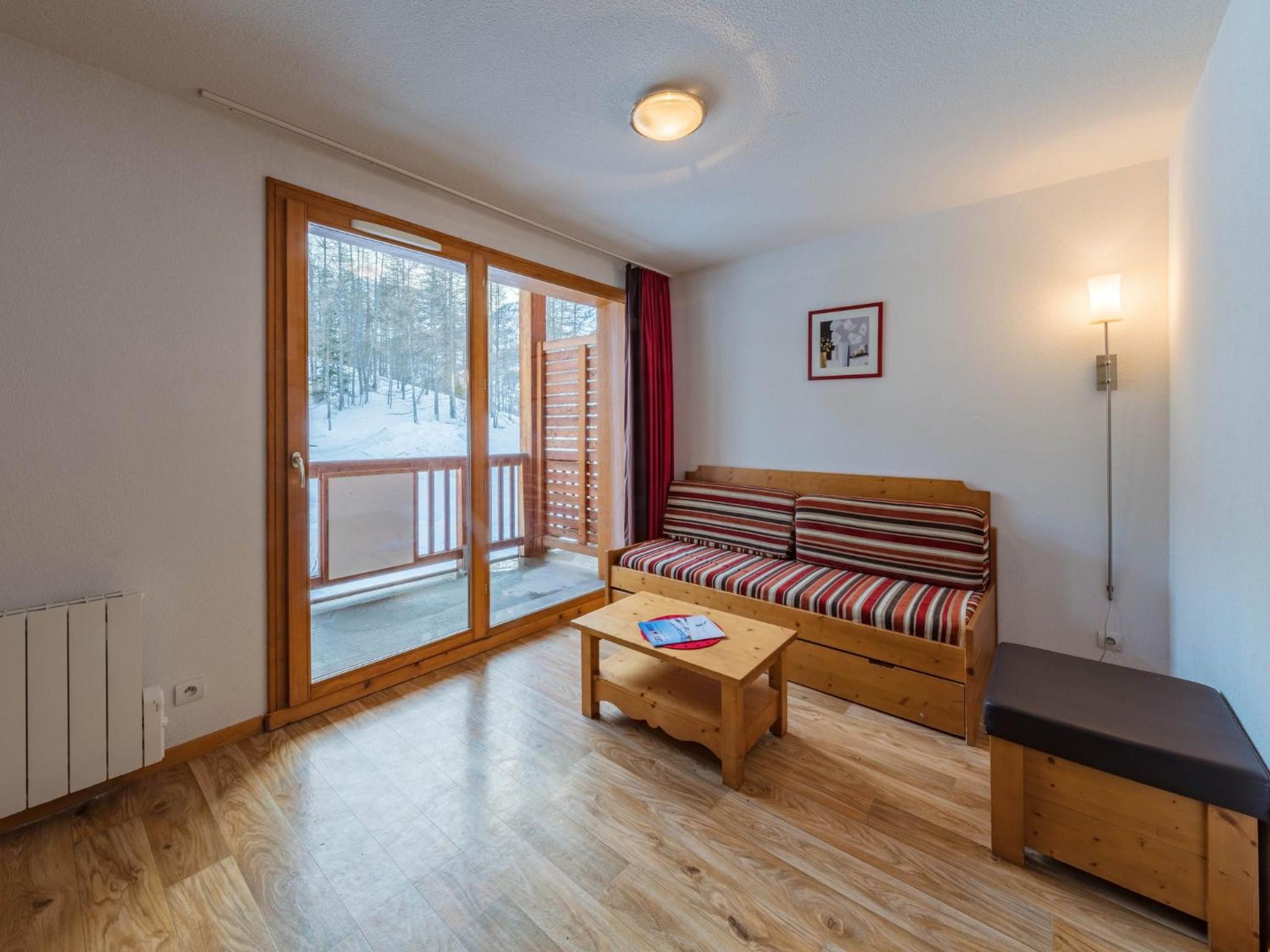 One-Bedroom Apartment (6 Adults)