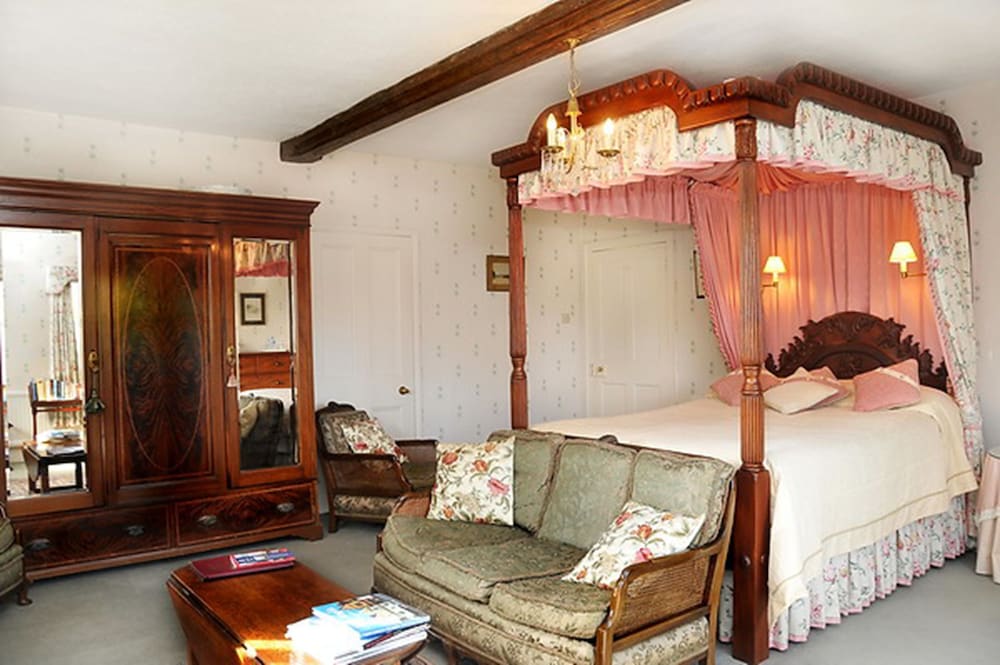 Double Room, Ensuite (Montfort) photo 1