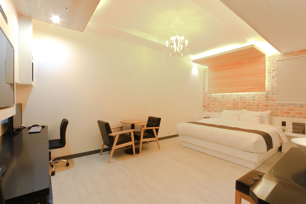 Standard Room - Photo 5