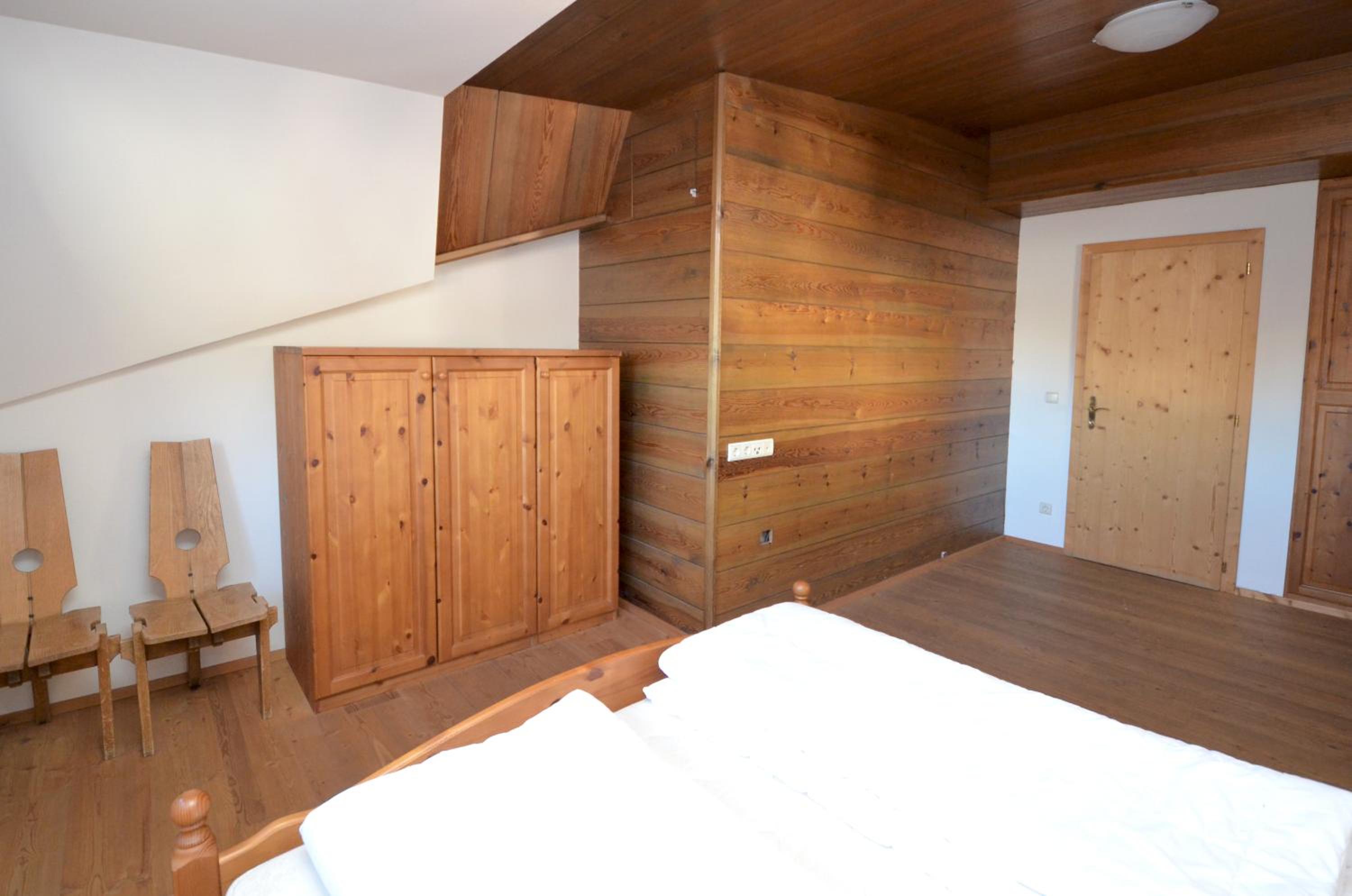 AT 112-11 - Three Room apartment with balcony photo 3