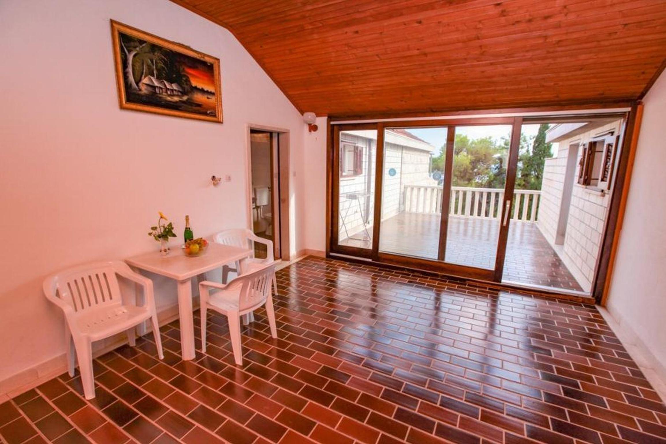 One-Bedroom Suite photo 2