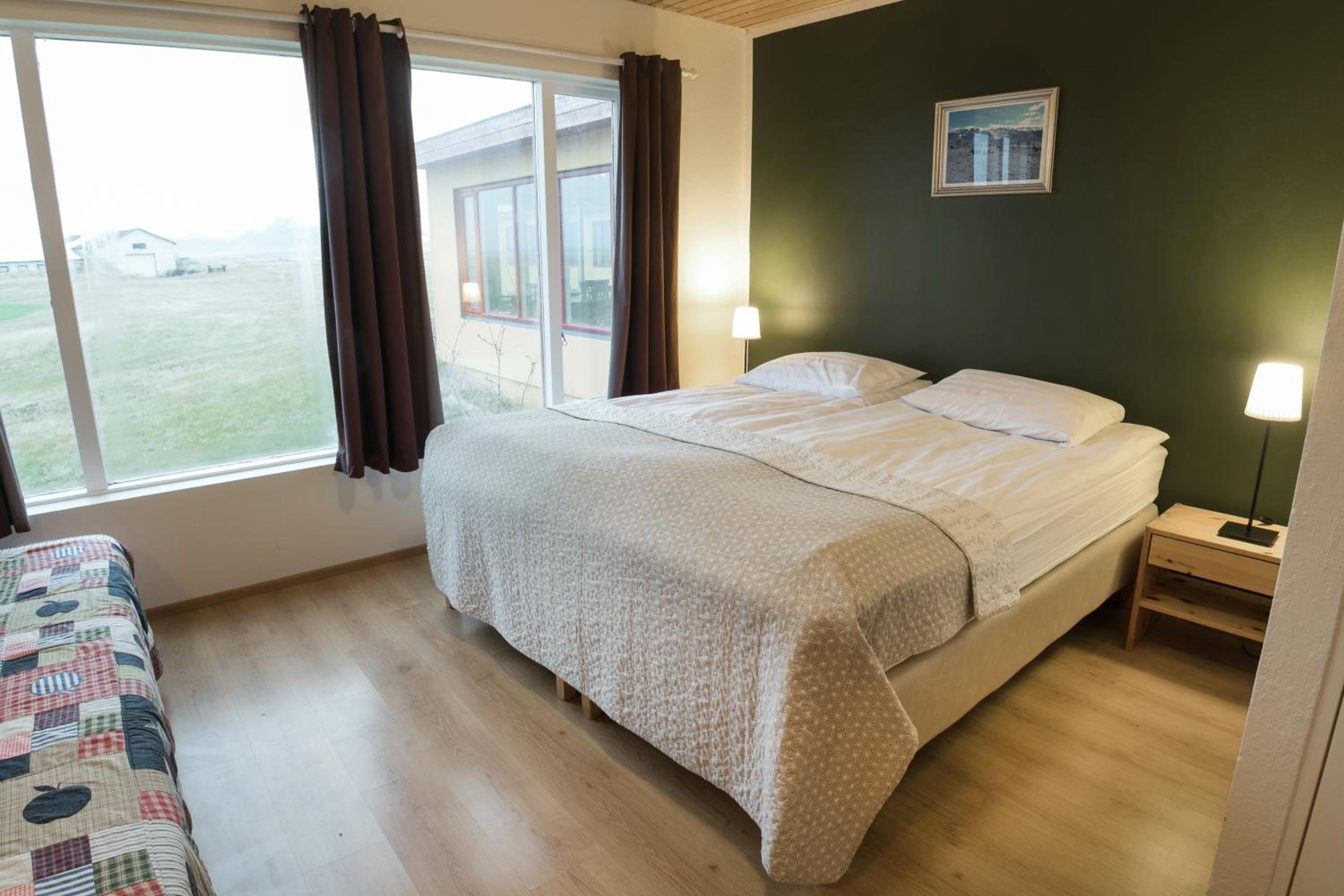 Standard Double or Twin Room - Photo 9