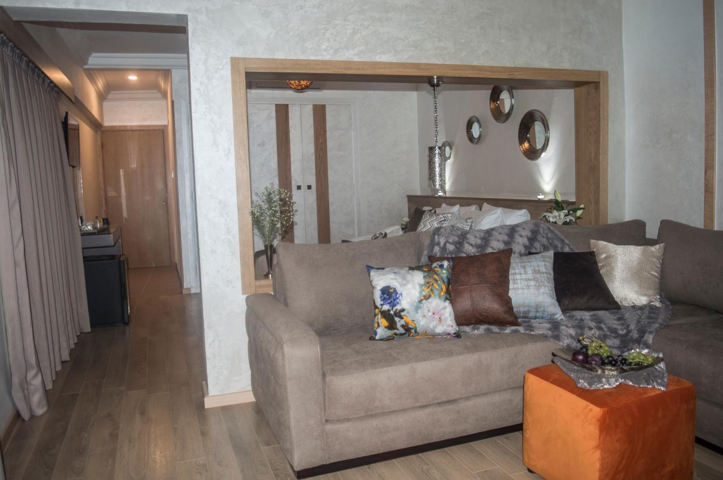Deluxe Suite with Sea View photo 1