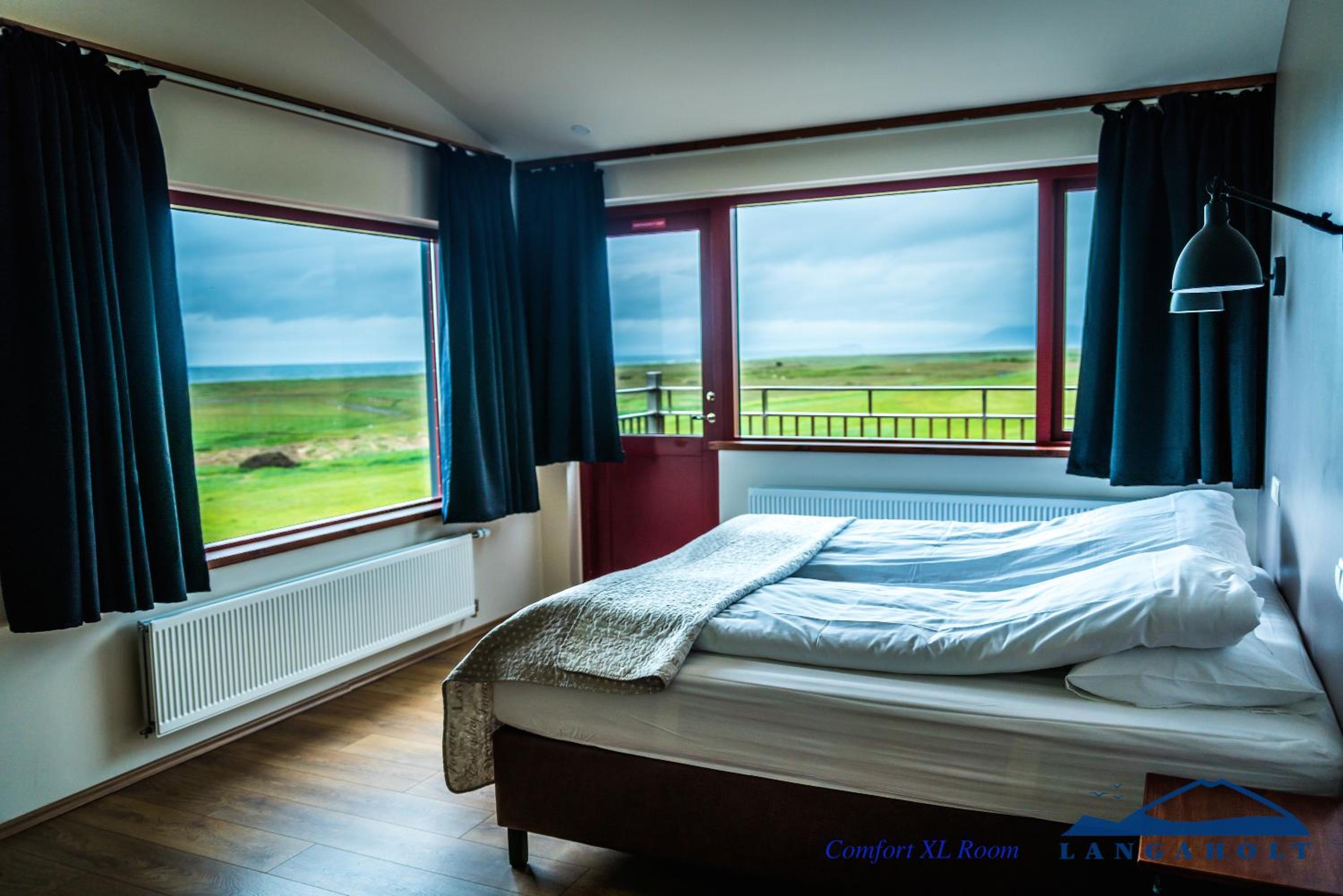 Large Double Room with Glacier and Sea View - Photo 2