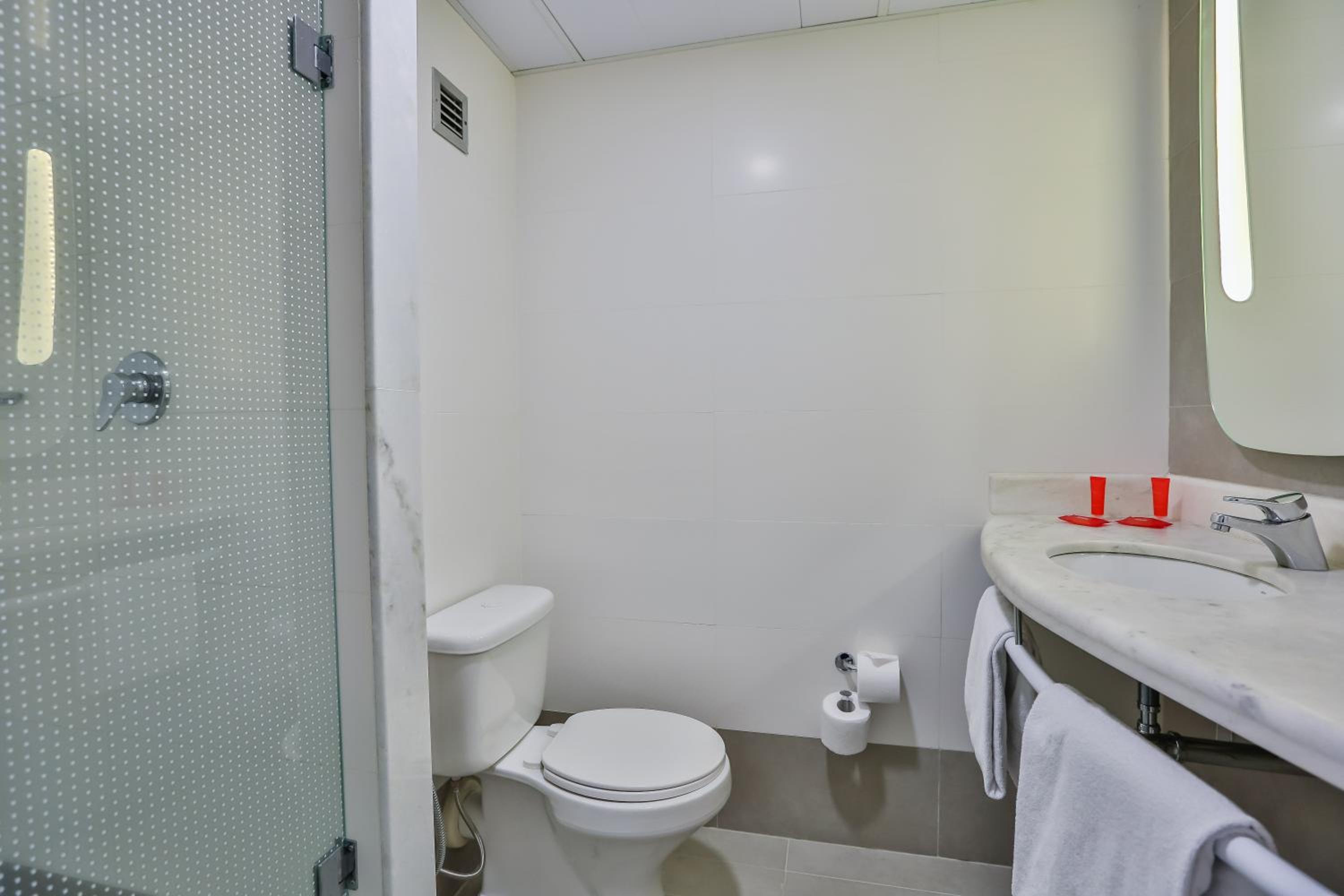 Standard Double Room - Photo 13