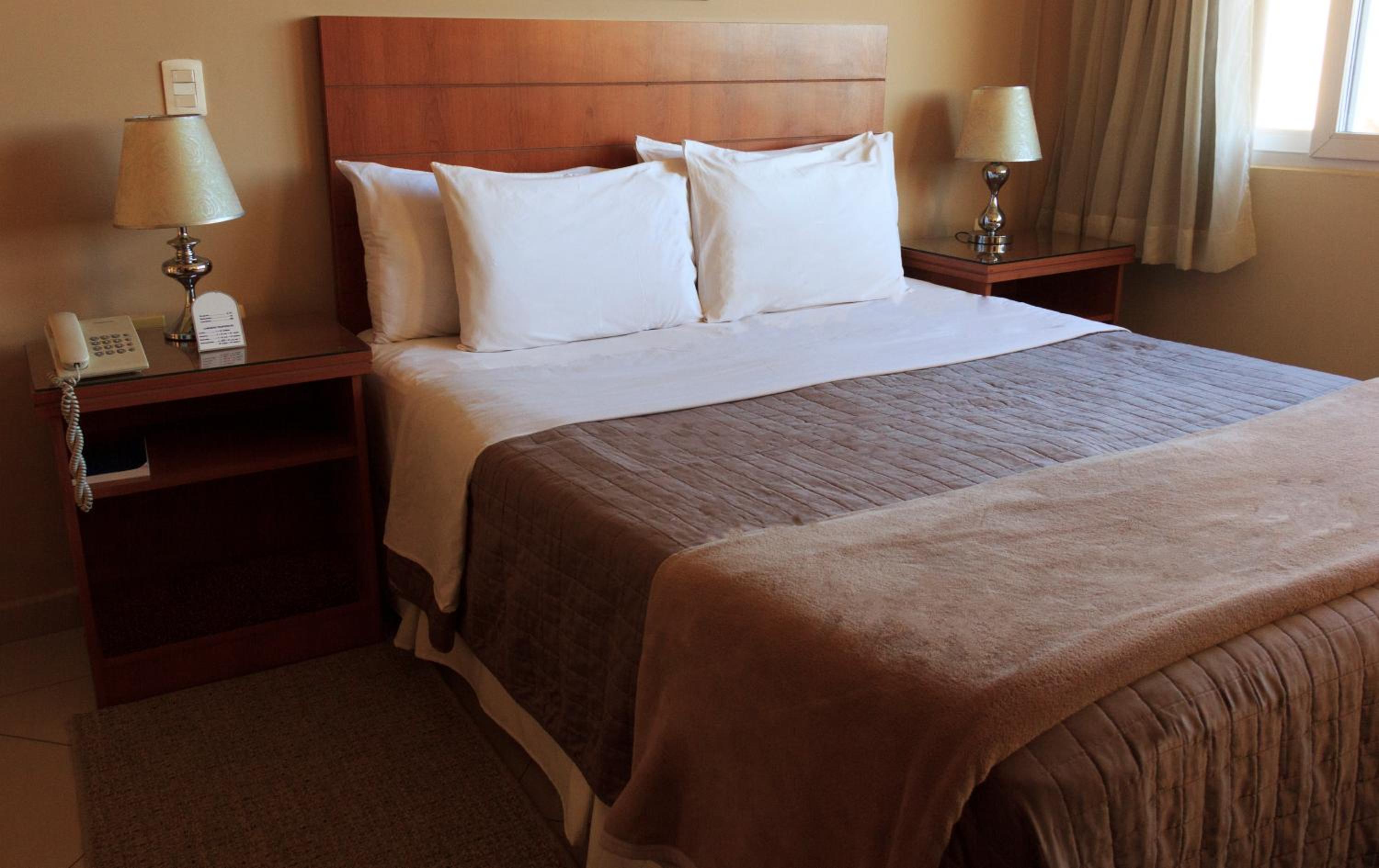 Bed & Sleeping Area