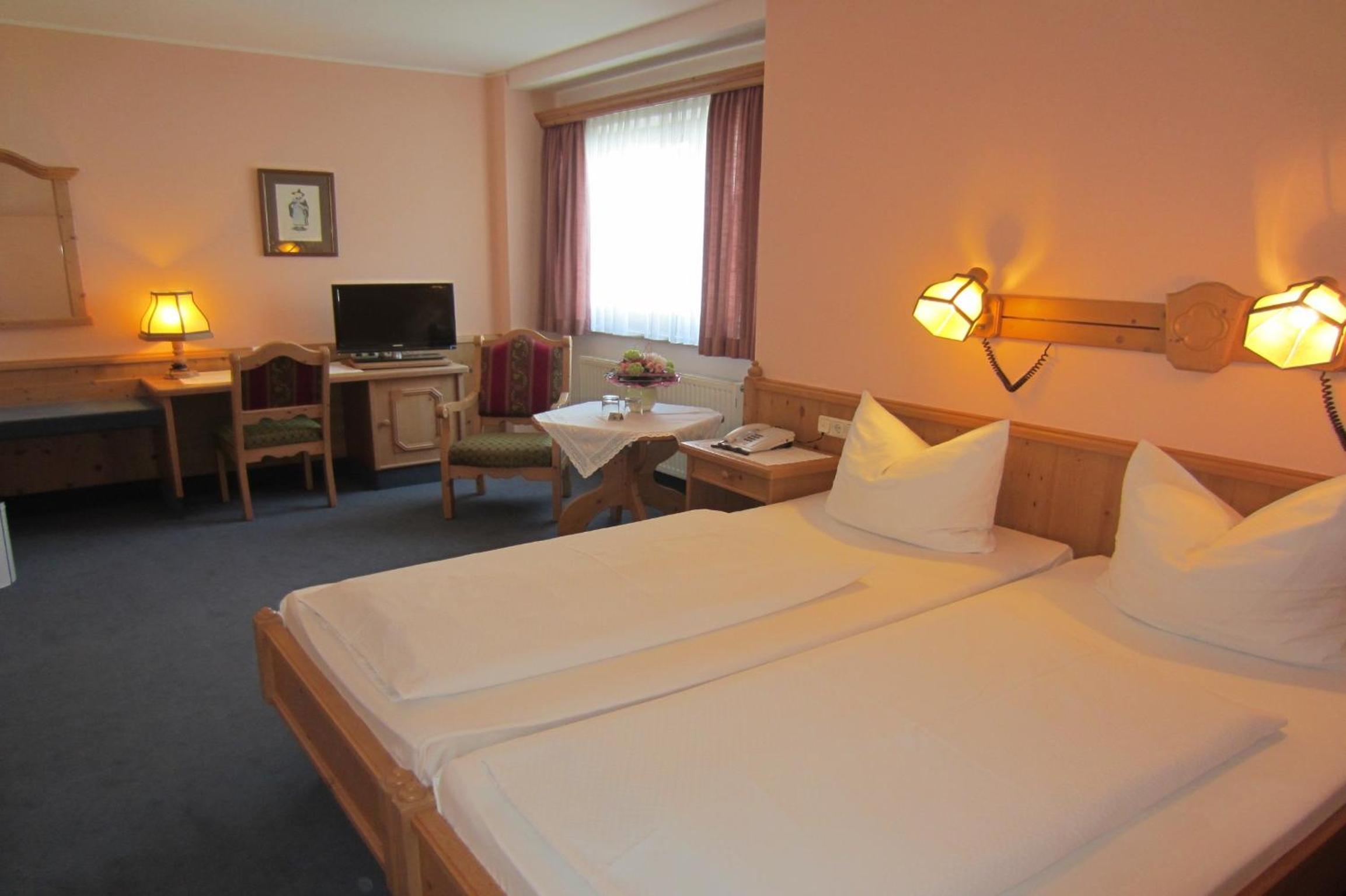Double Room - Photo 5
