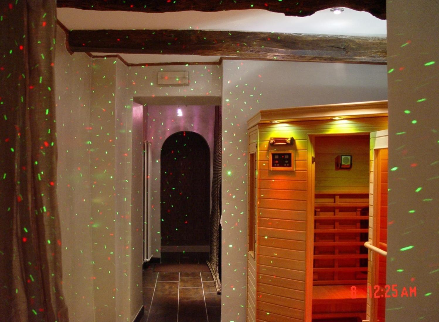 Double Room with Spa Access photo 2