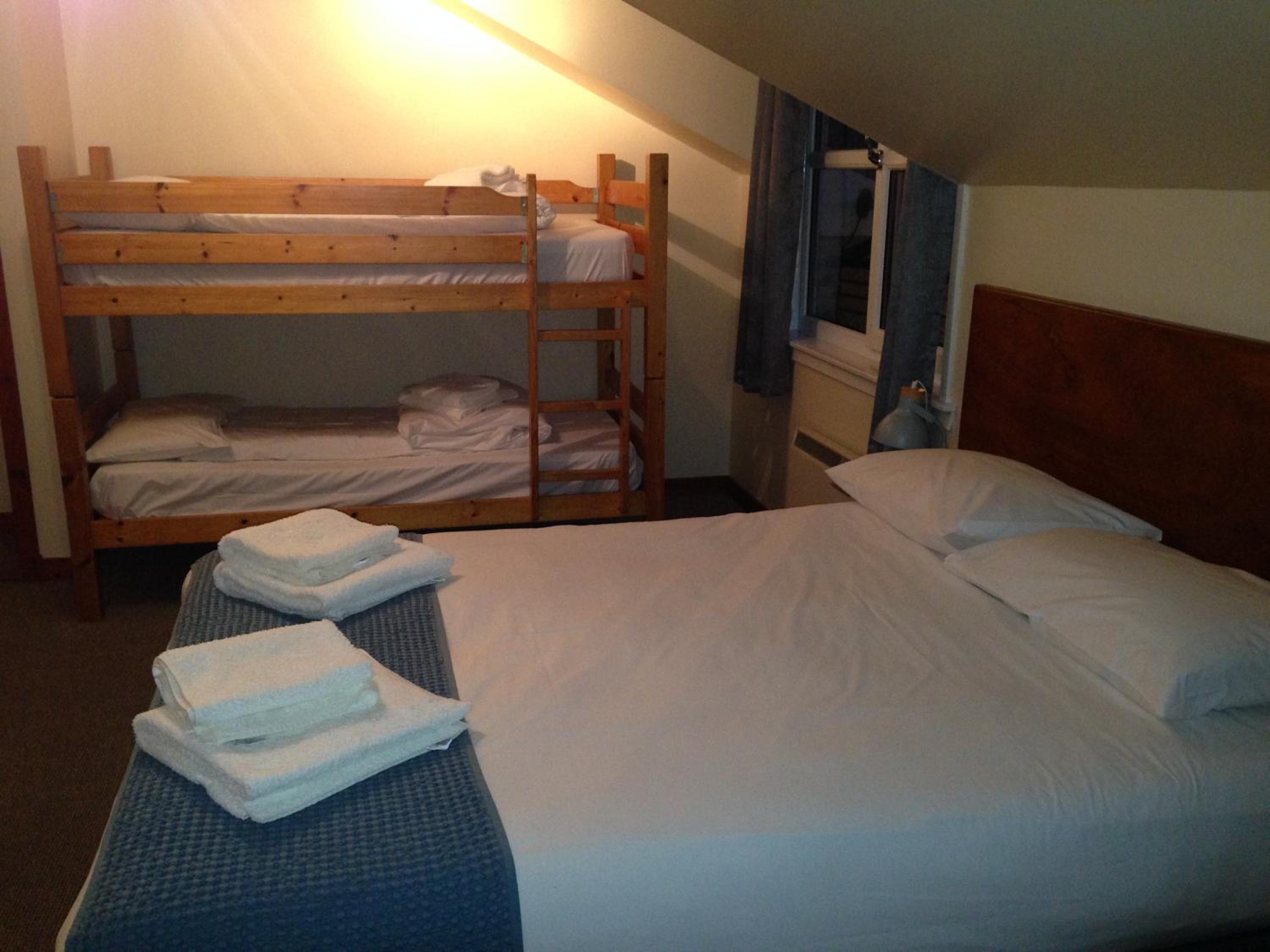 Quadruple Room with Shower photo 2