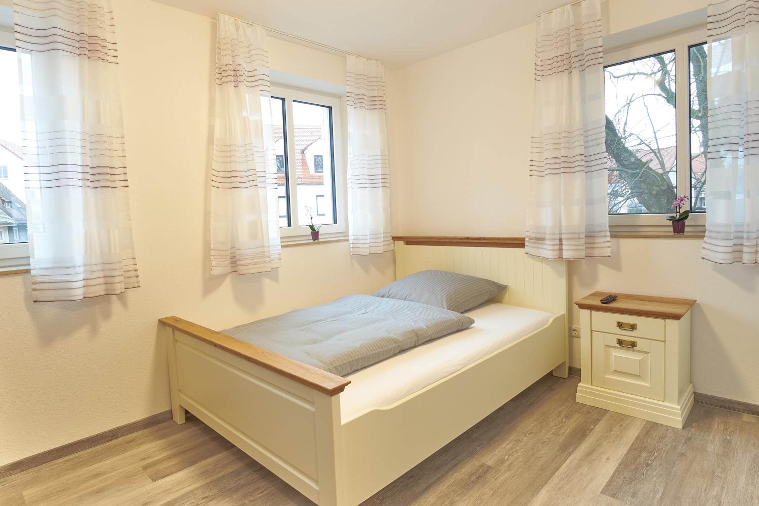 Large Single Room photo 2