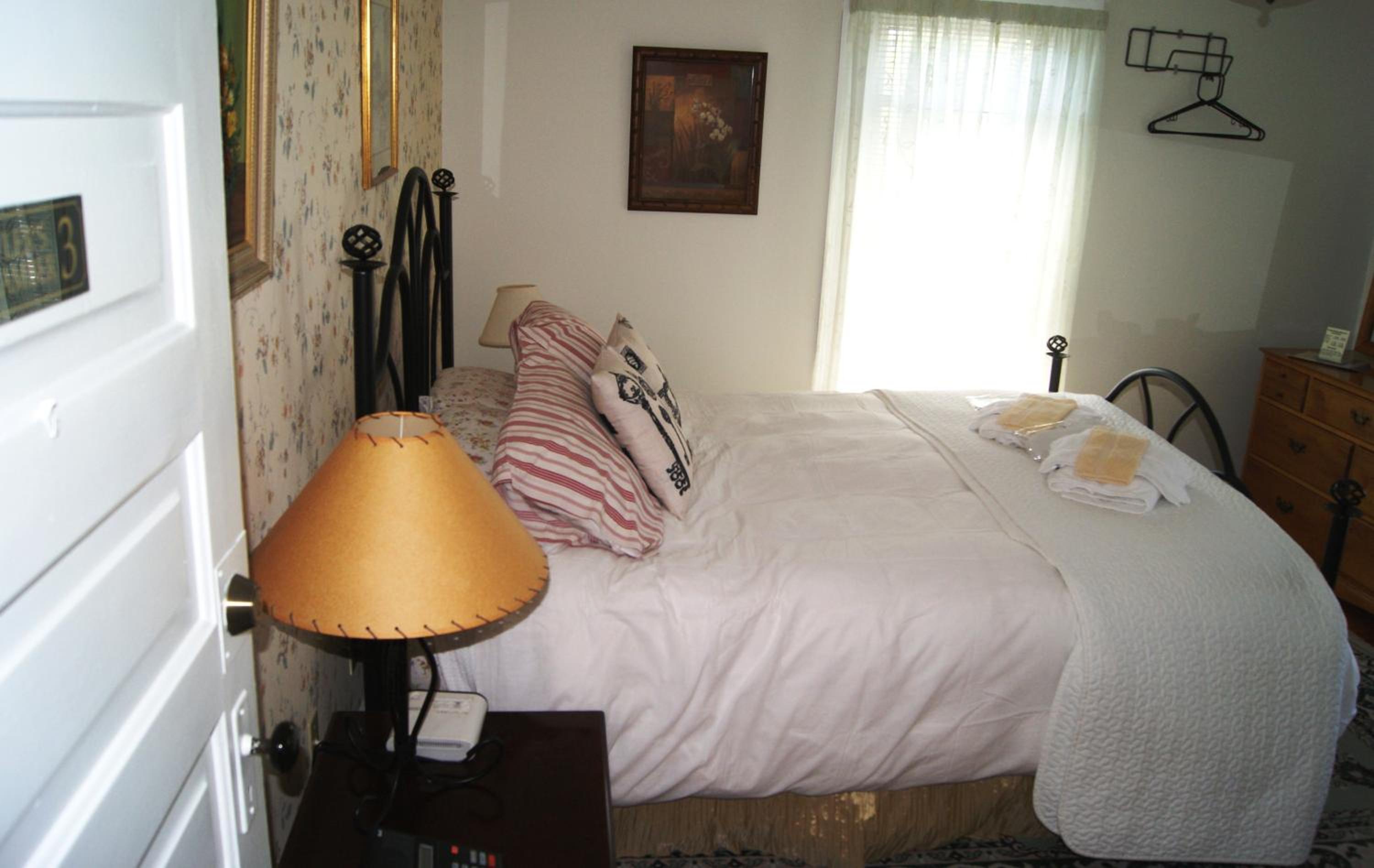 Deluxe Queen Room photo 3